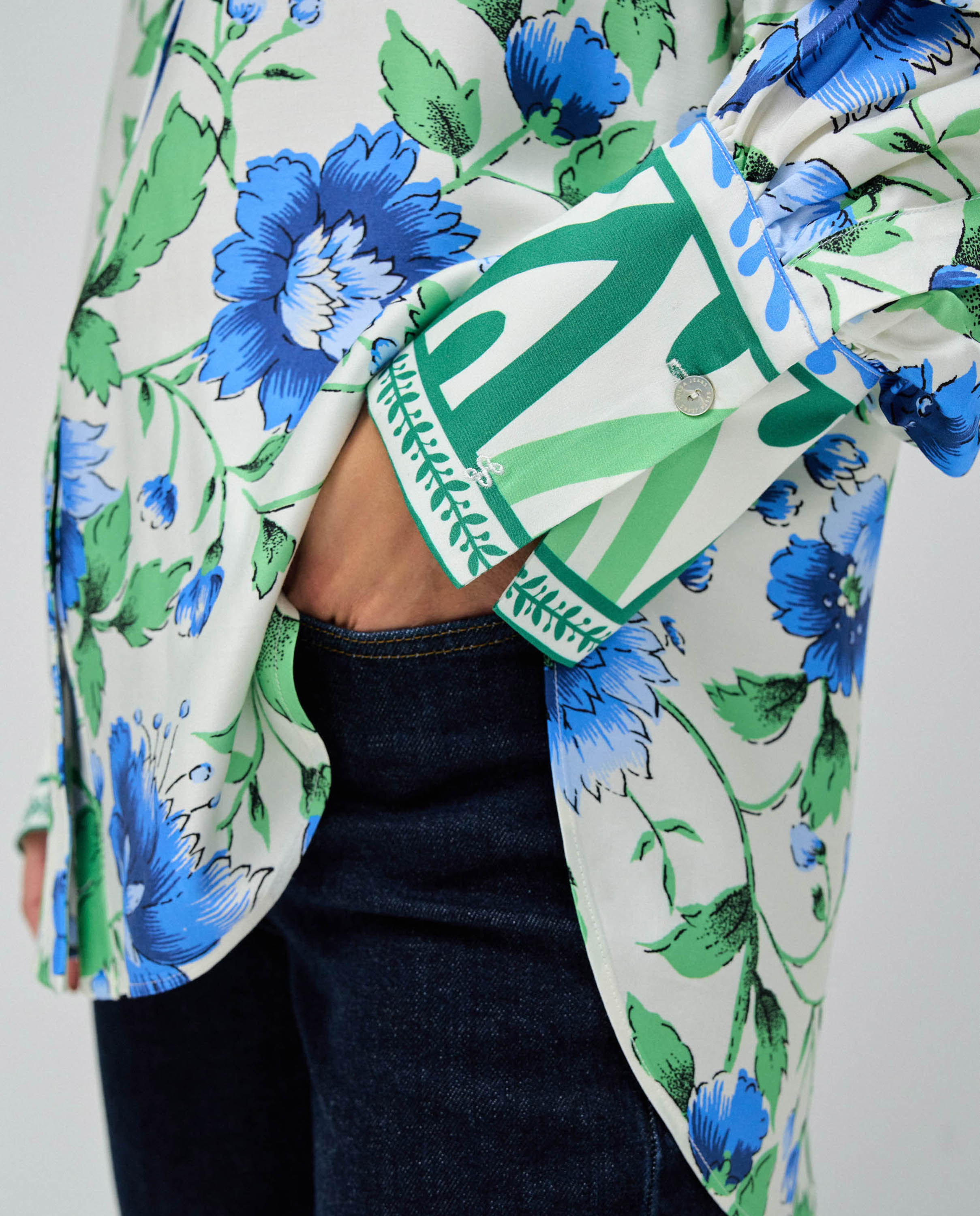 Camisa de Manga Comprida com Estampado Floral Multicolor-4