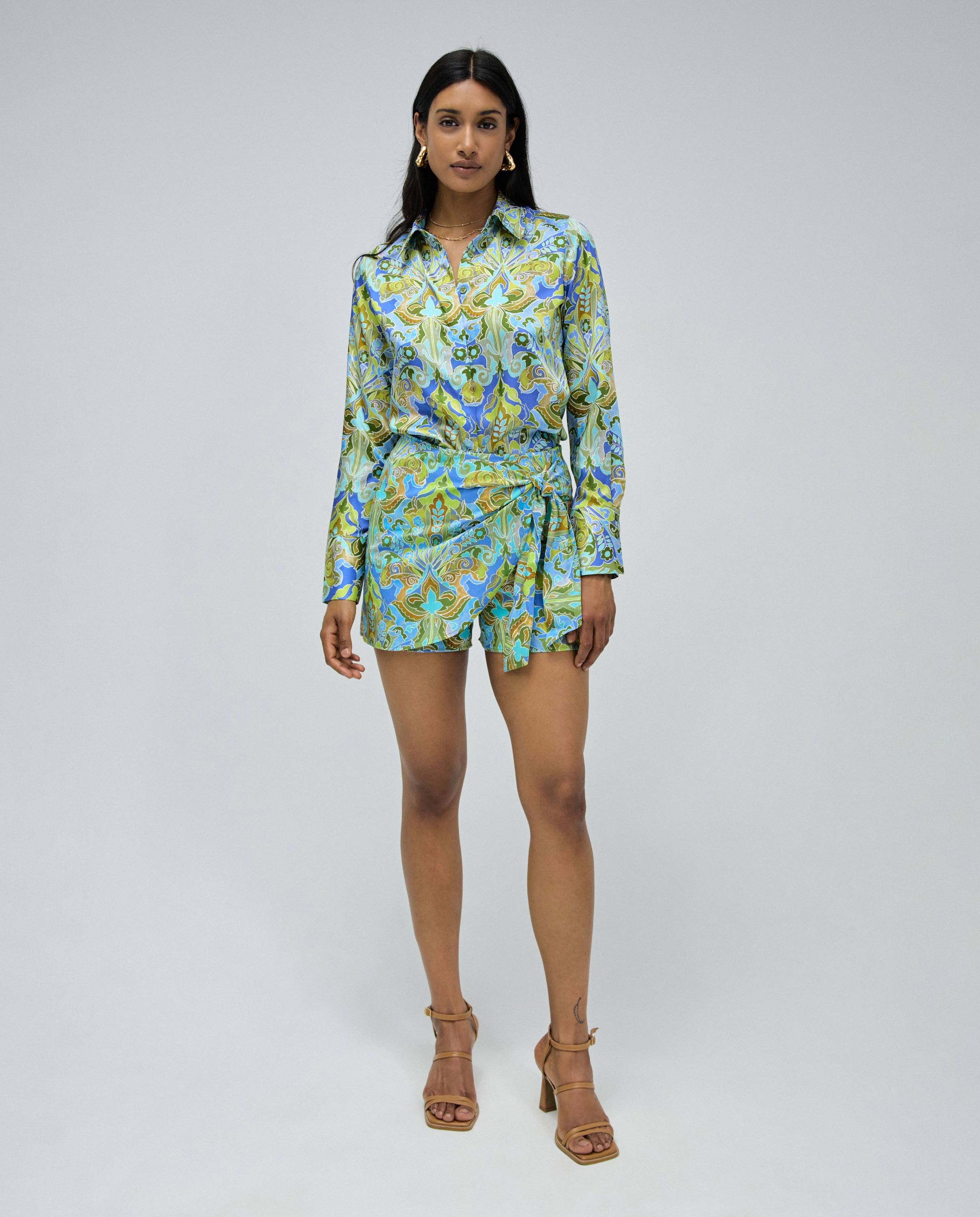 Imagem 0 de Saia-calça Acetinada com Estampado