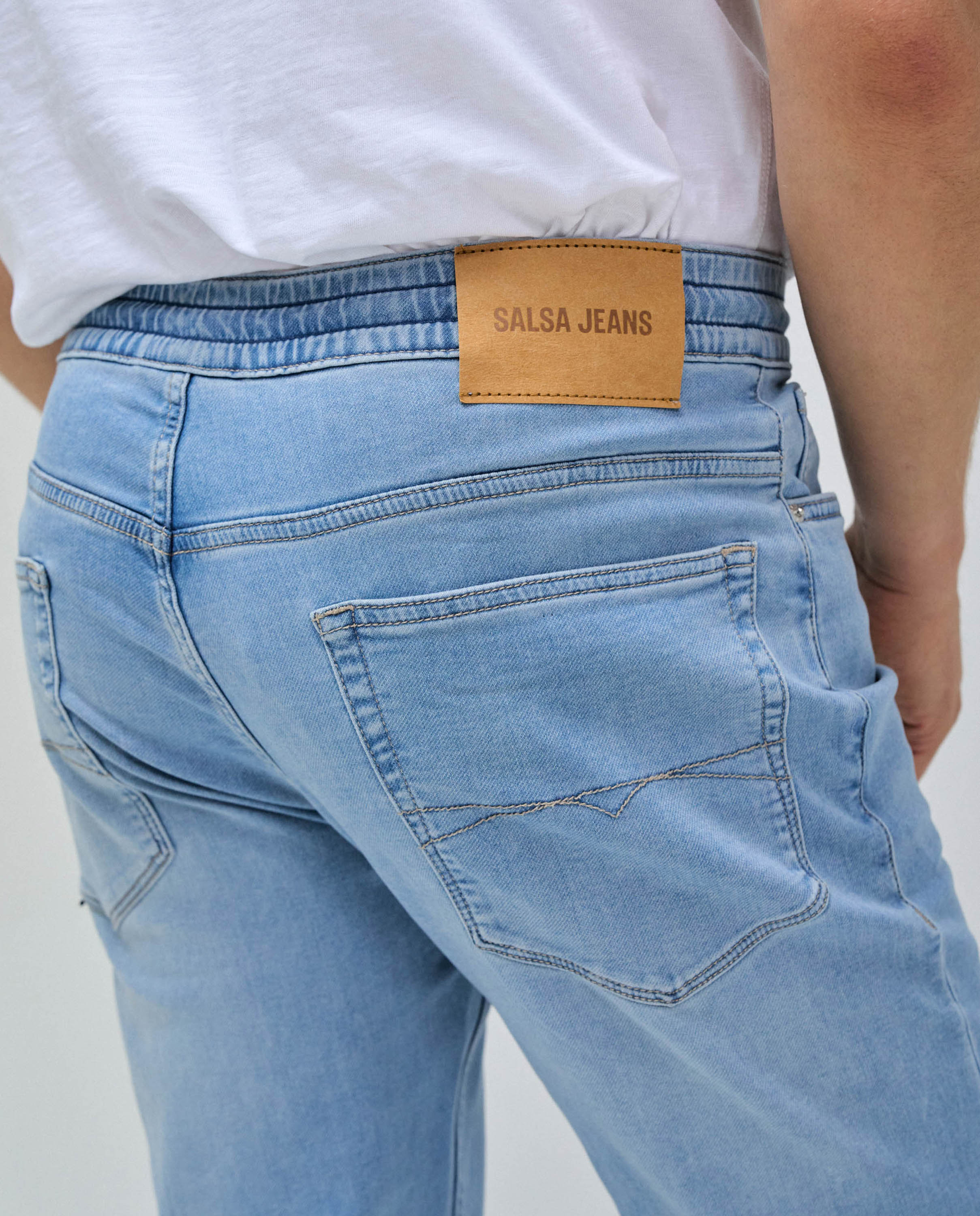 Jeans Jogger Regular Fit Azul-claro-4