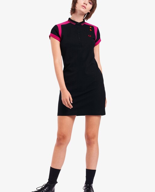 Imagem 0 de Vestido justo com riscas no colarinho e corações no ombro