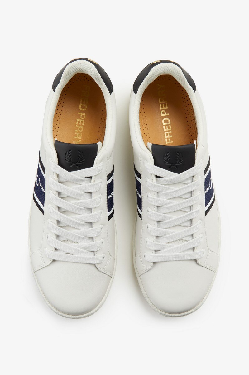 Sapatilha em pele Fred Perry Bege-2