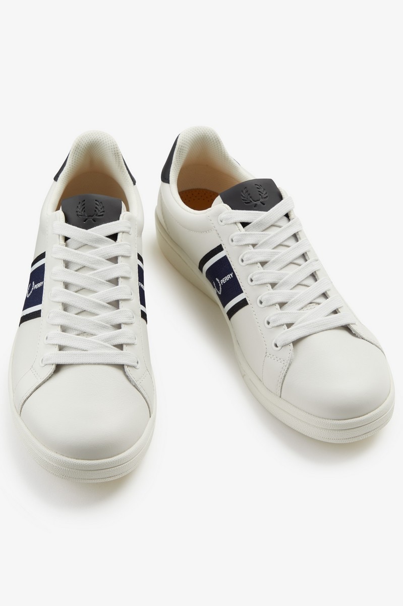 Sapatilha em pele Fred Perry Bege-3