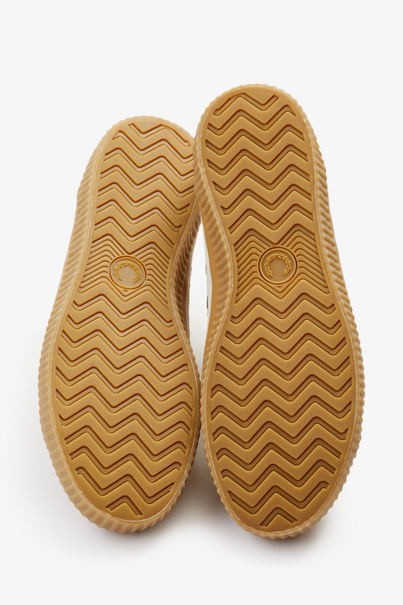 Sapatilha 'Hughes' Fred Perry Cru-4