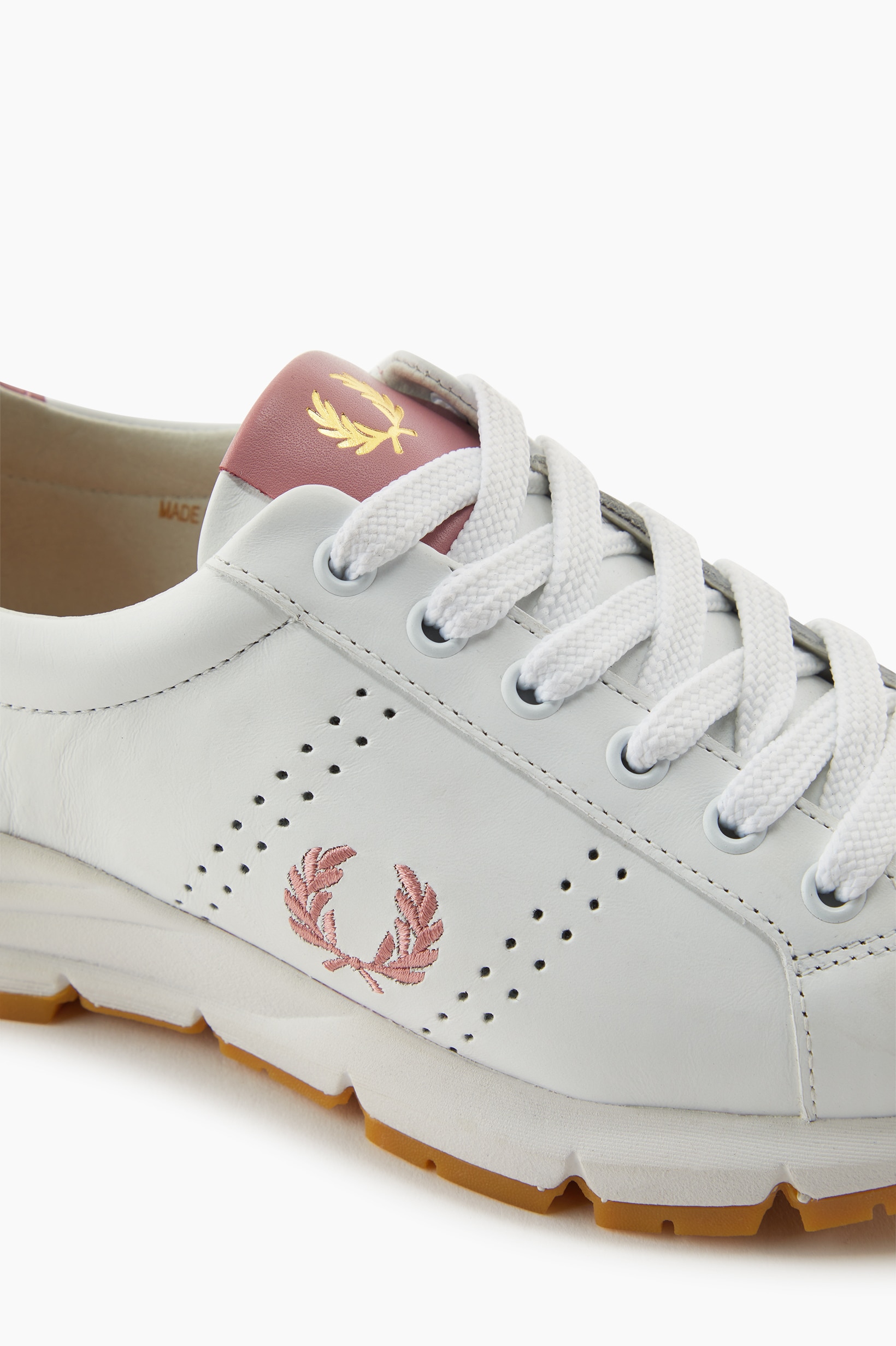 Sapatilha em pele macia Fred Perry Branco-6