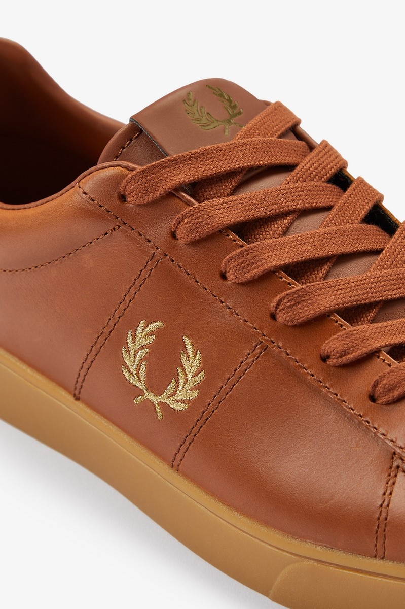 Sapatilha 'Spencer' em pele Fred Perry Castanho-6