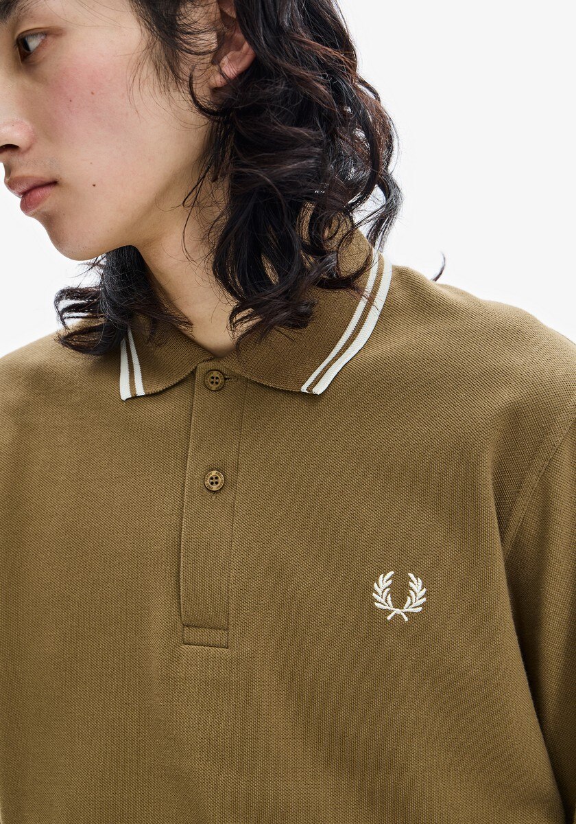 Polo original manga comprida 'Twin Tipped Fred Perry Shirt' Castanho-3