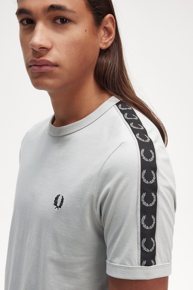 T-Shirt 'Contrast Tape Ringer' Cinzento-claro-3
