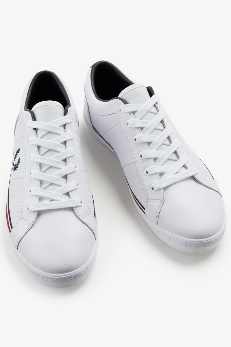 Sapatilha 'Baseline' em pele perfurada Fred Perry Branco-3