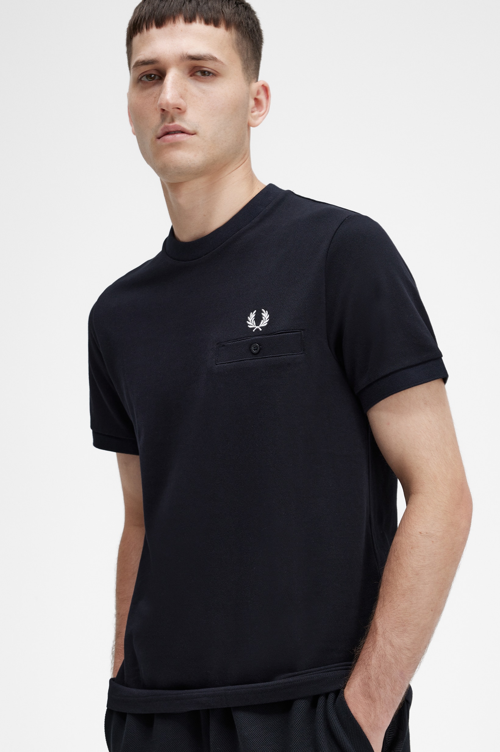 T-Shirt 'Pocket Detail Pique' Preto-1