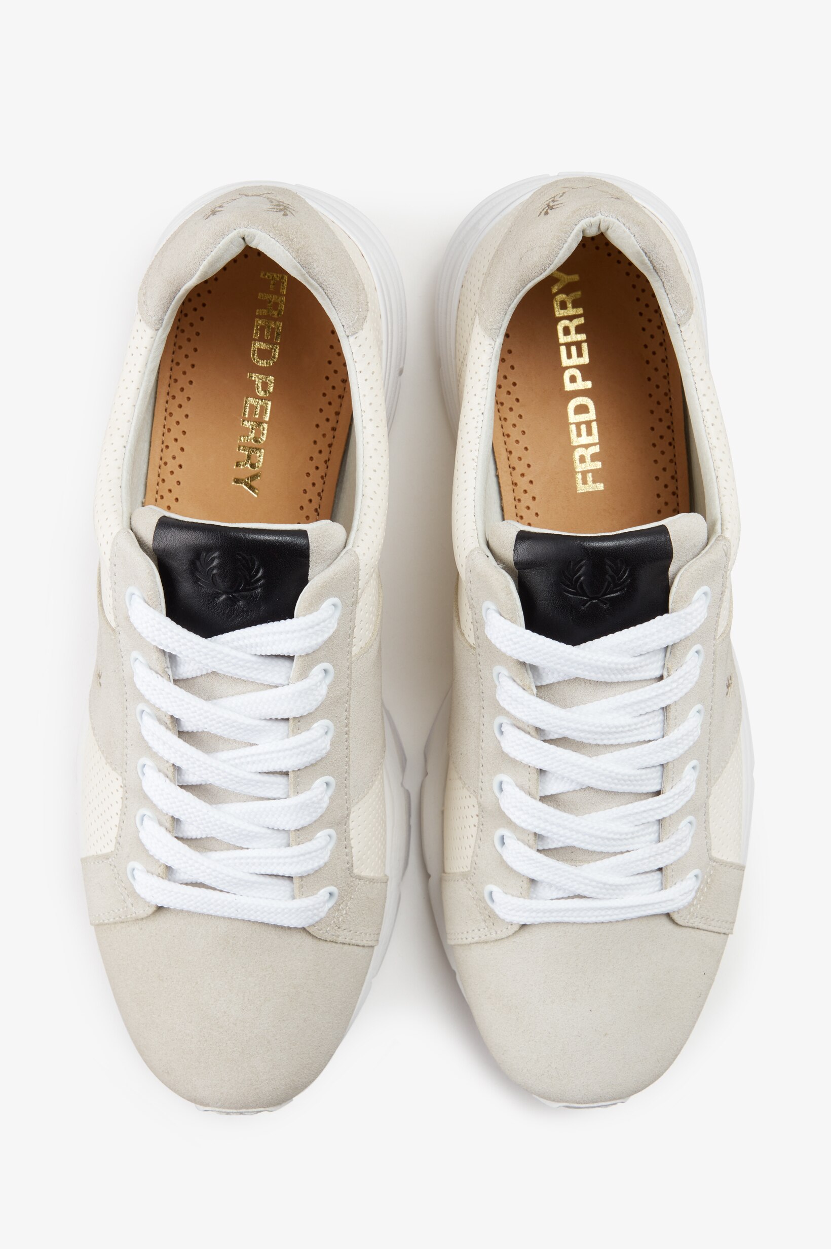 Sapatilha unisexo, em pele Fred Perry Branco-2