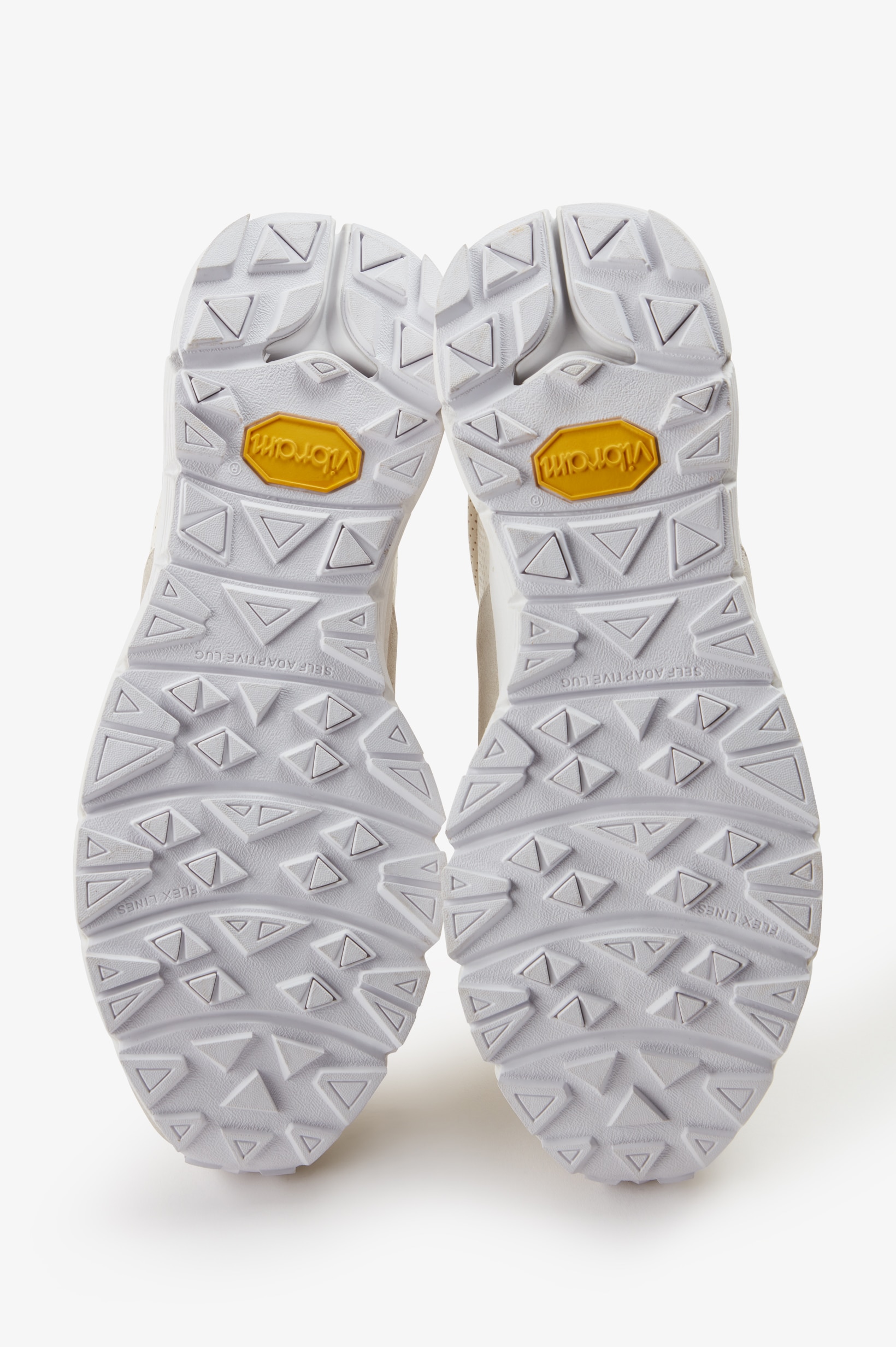 Sapatilha unisexo, em pele Fred Perry Branco-4