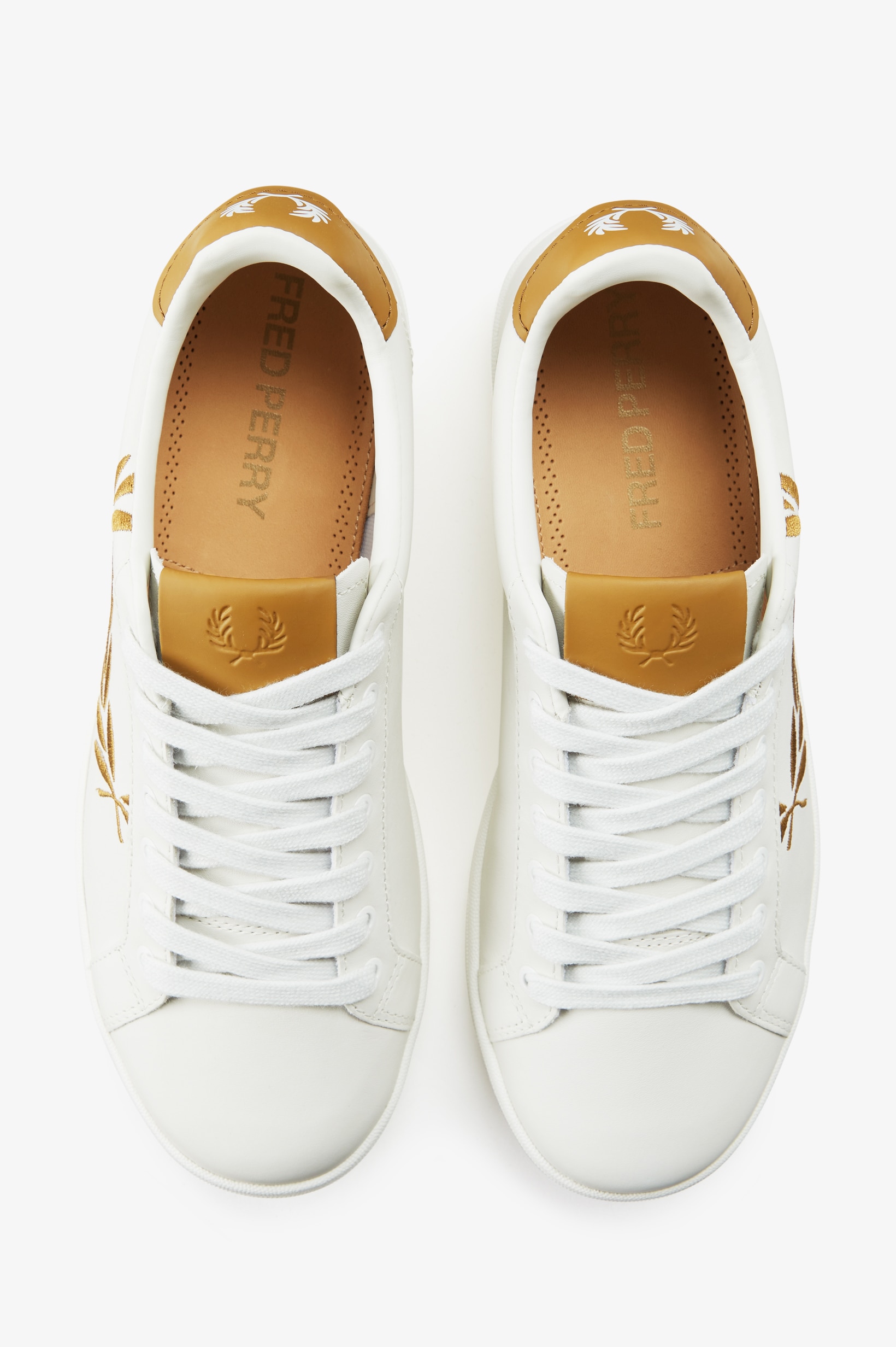 Sapatilha unisexo 'B721' em pele Fred Perry Bege-2