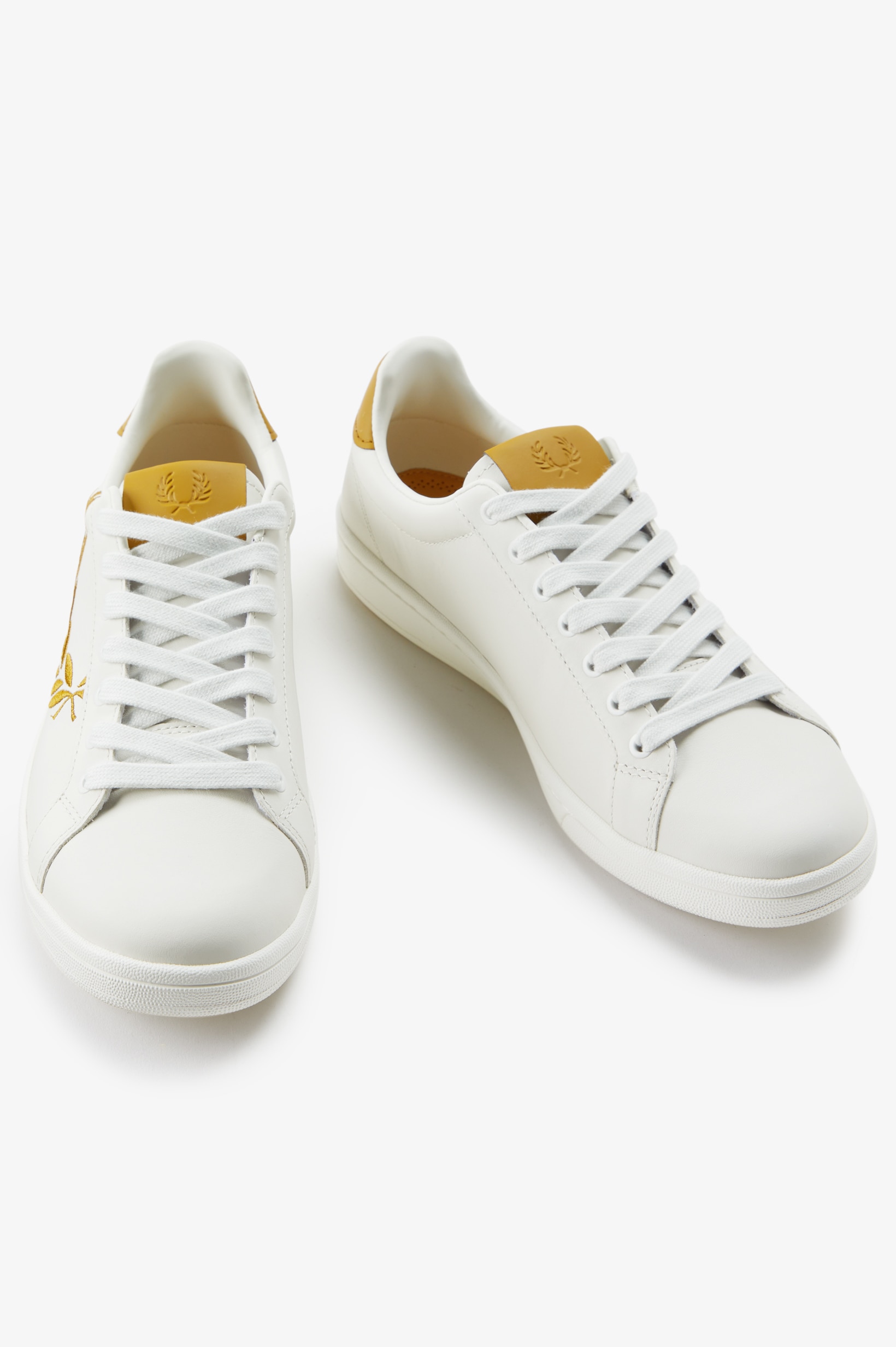 Sapatilha unisexo 'B721' em pele Fred Perry Bege-3