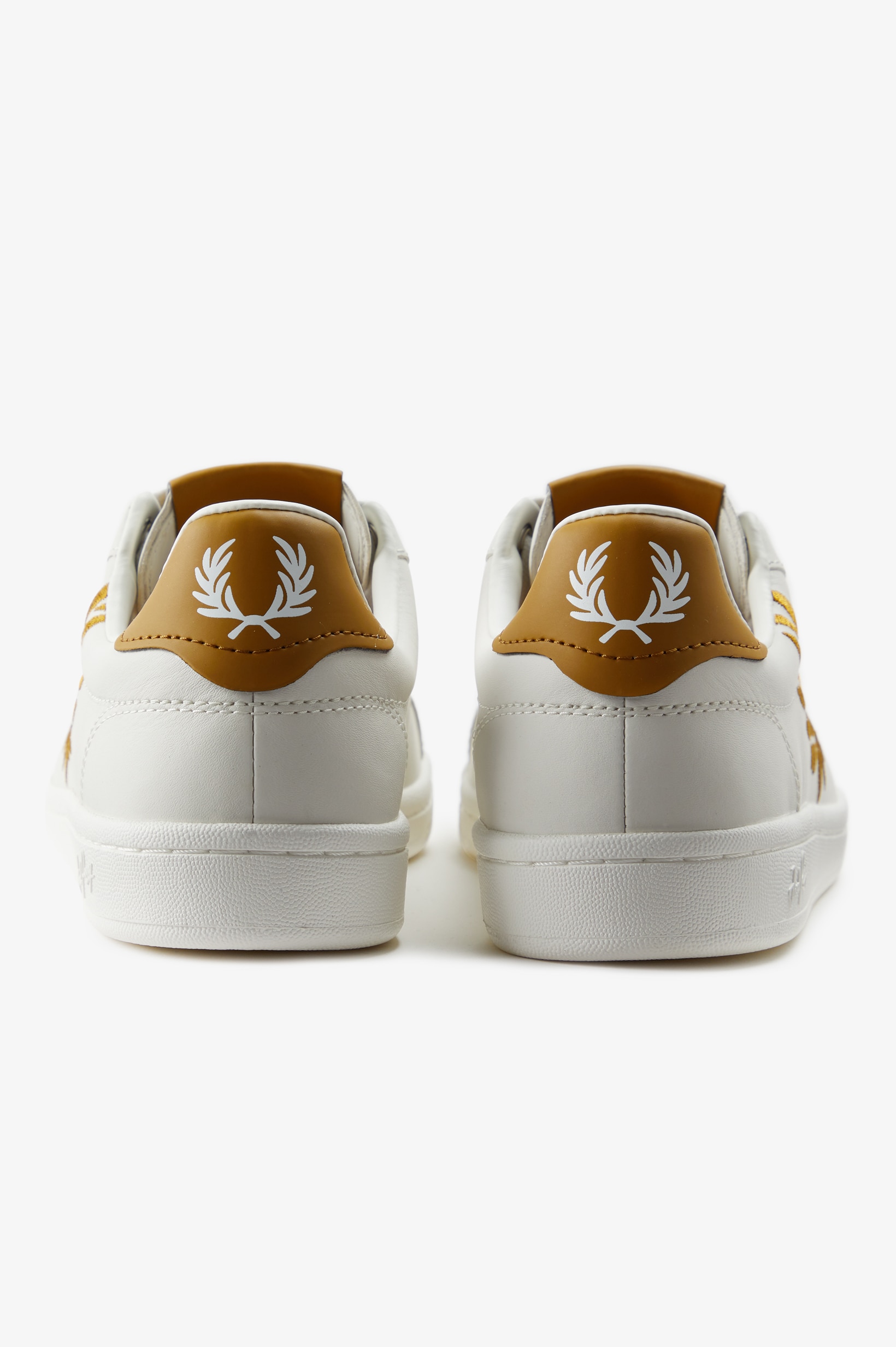 Sapatilha unisexo 'B721' em pele Fred Perry Bege-5