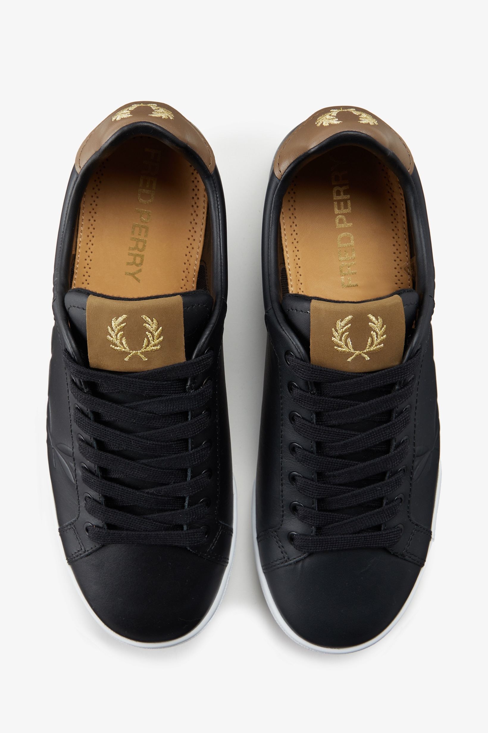Sapatilha unisexo 'B722' em pele Fred Perry Preto-2