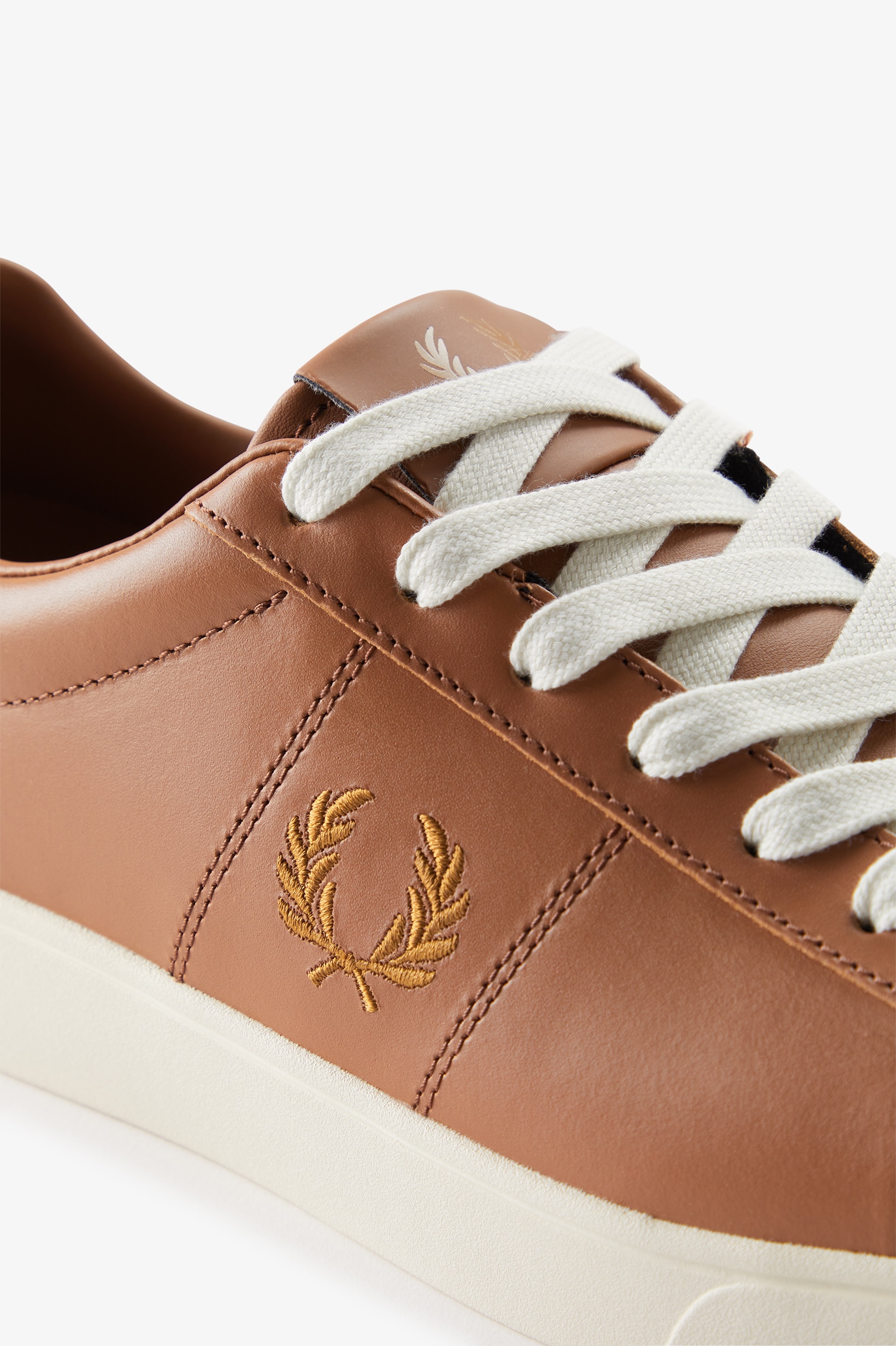 Sapatilha 'Spencer' em pele Fred Perry Castanho-6