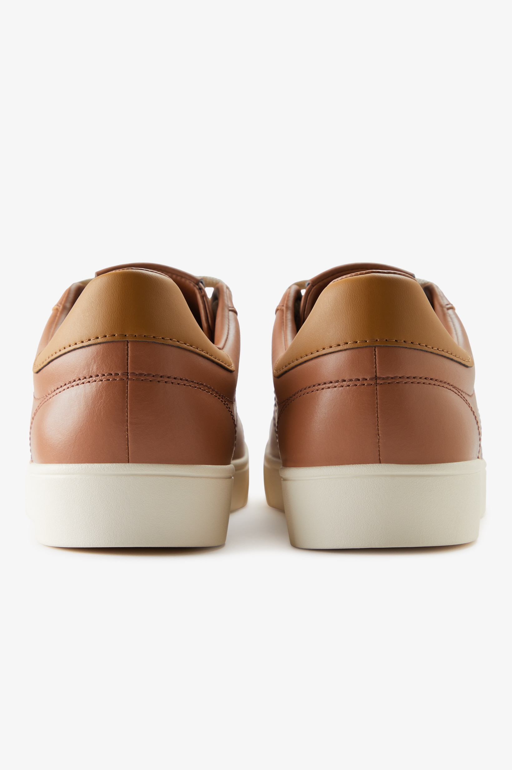 Sapatilha 'Spencer' em pele Fred Perry Castanho-5