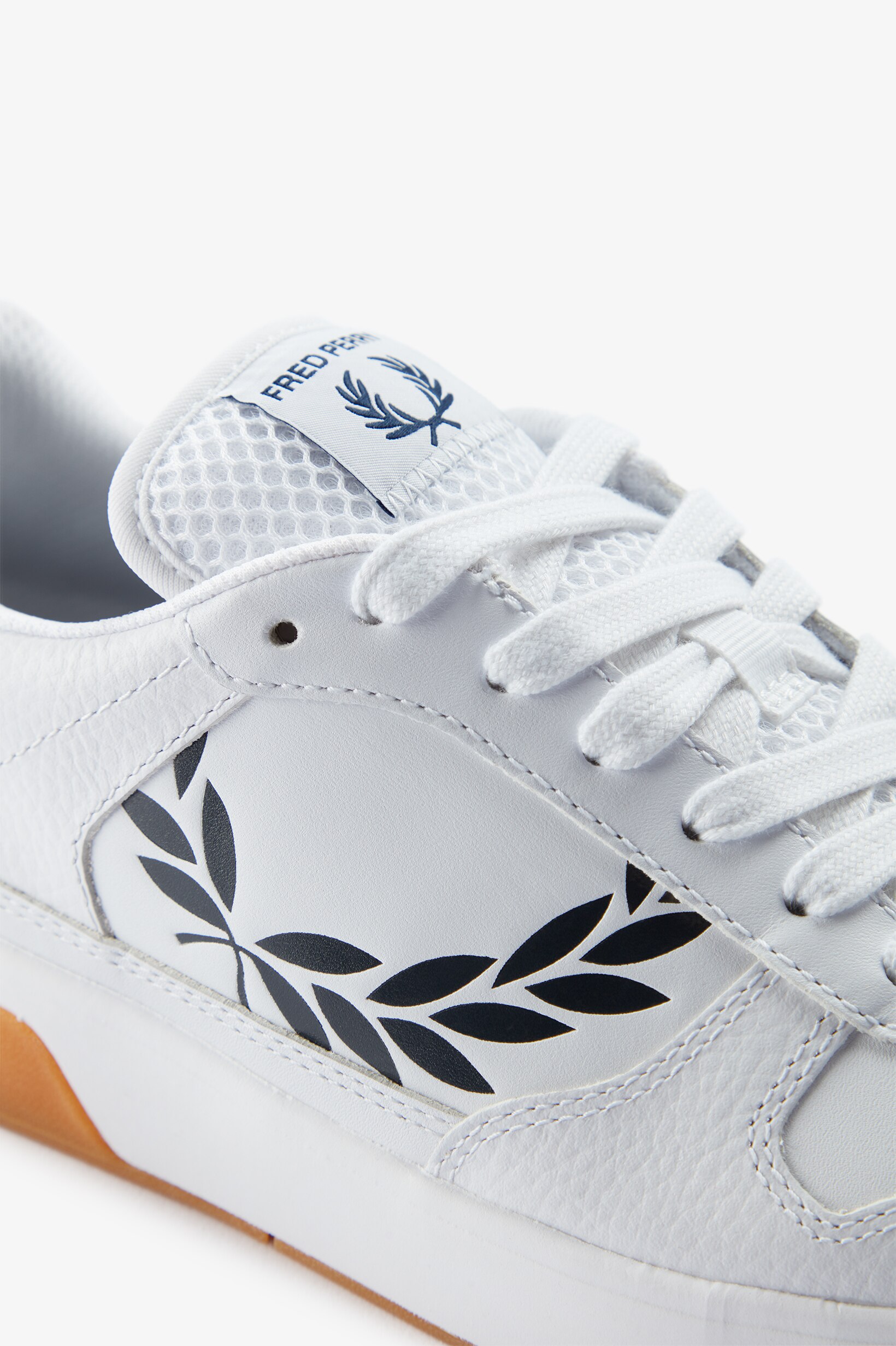 Sapatilhas Unisexo 'B300' em pele texturizada Fred Perry Branco-6
