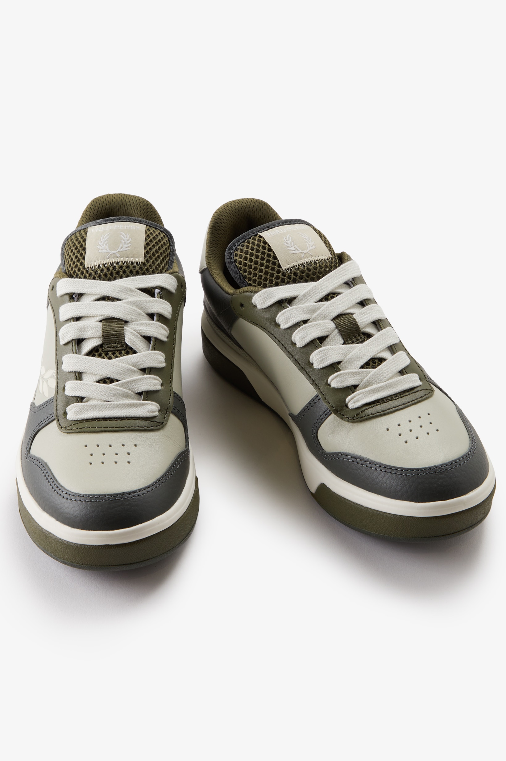 Sapatilhas Unisexo 'B300' em pele texturizada Fred Perry Verde-2