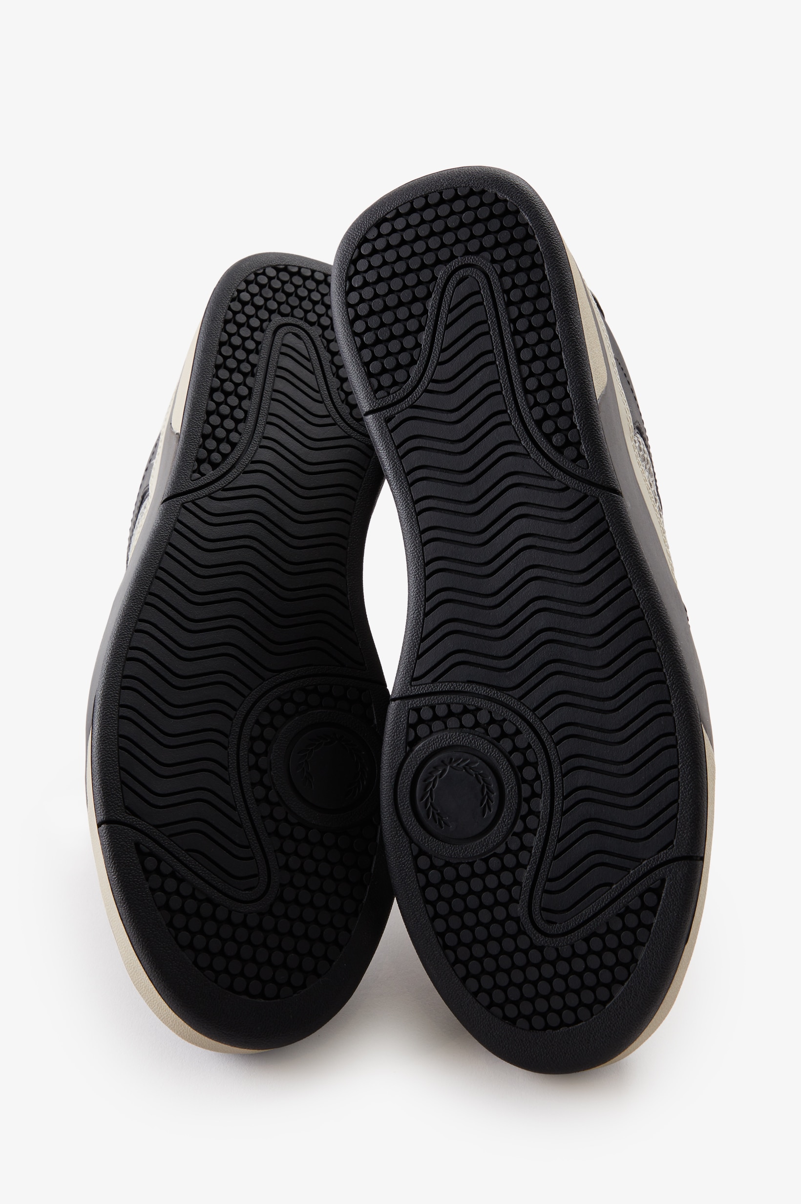 Sapatilhas Unisexo 'B300' em pele Fred Perry Preto-3