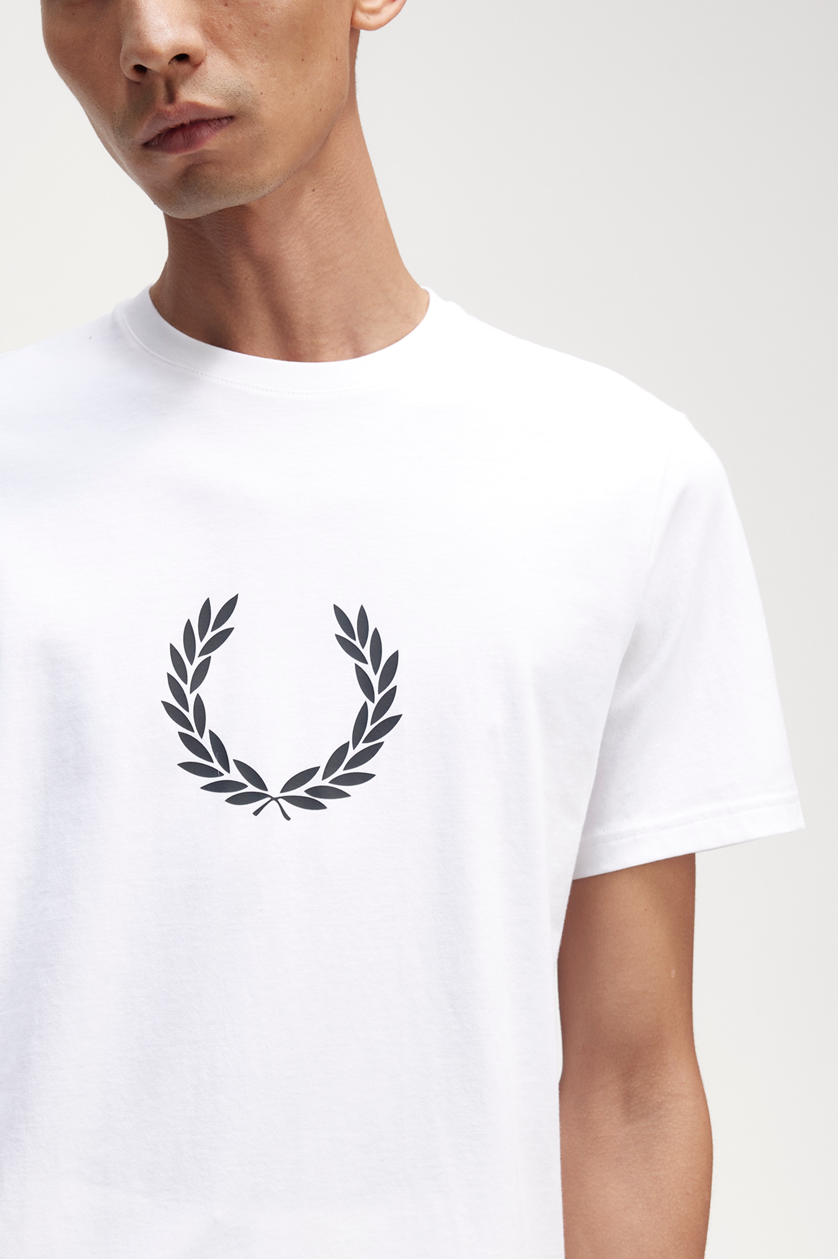 T-Shirt gráfica 'Laurel Wreath' Branco-3