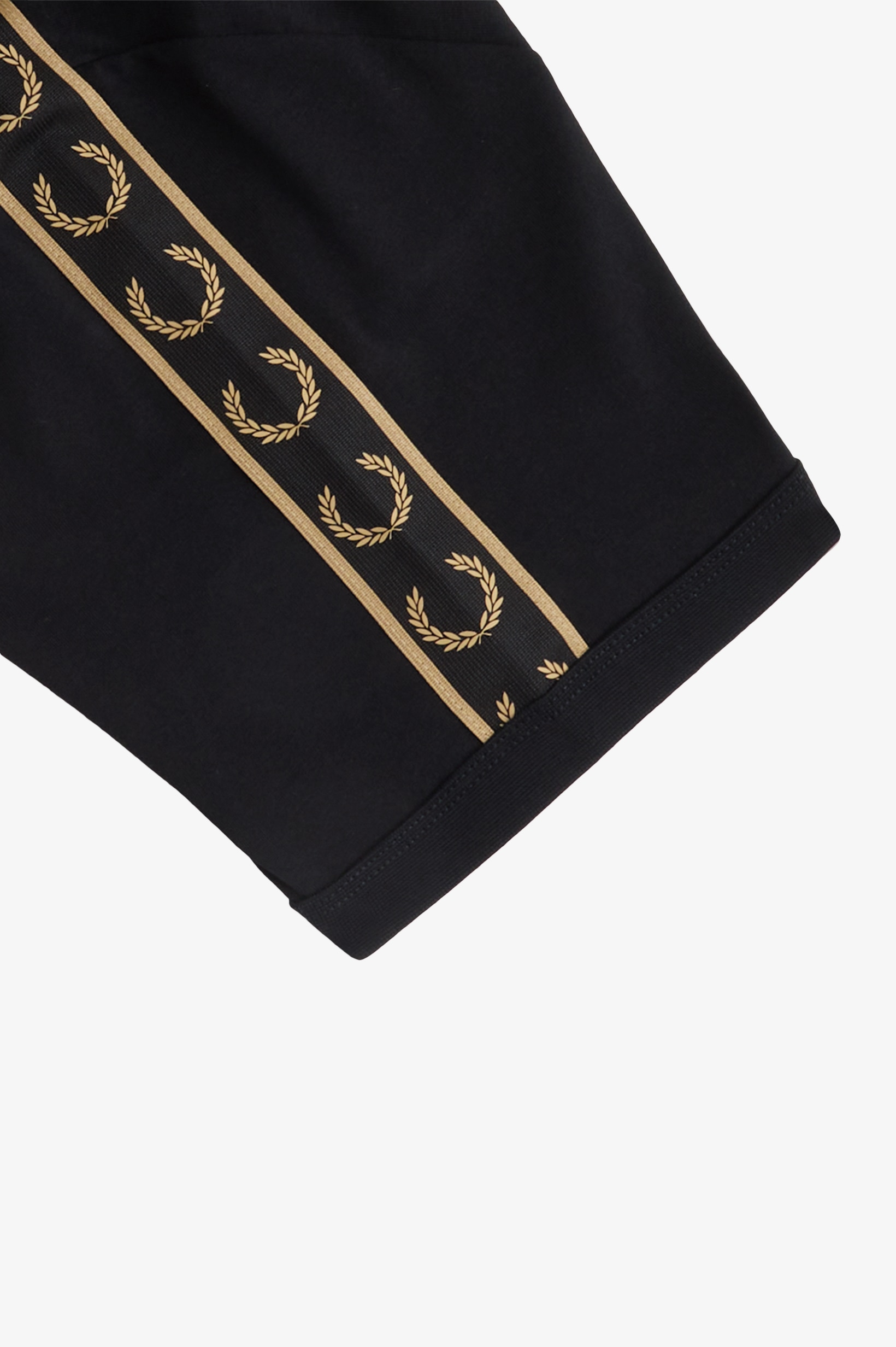 T-Shirt 'Contrast Tape Ringer' Preto-3