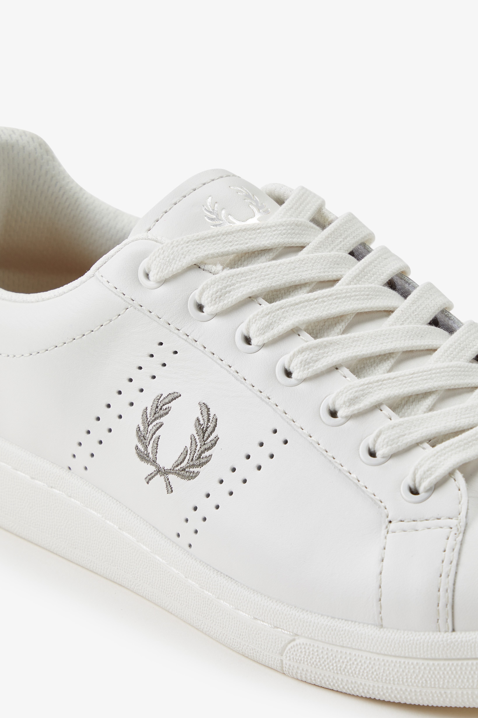 Sapatilhas Unisexo 'B721' em pele Fred Perry Branco-6
