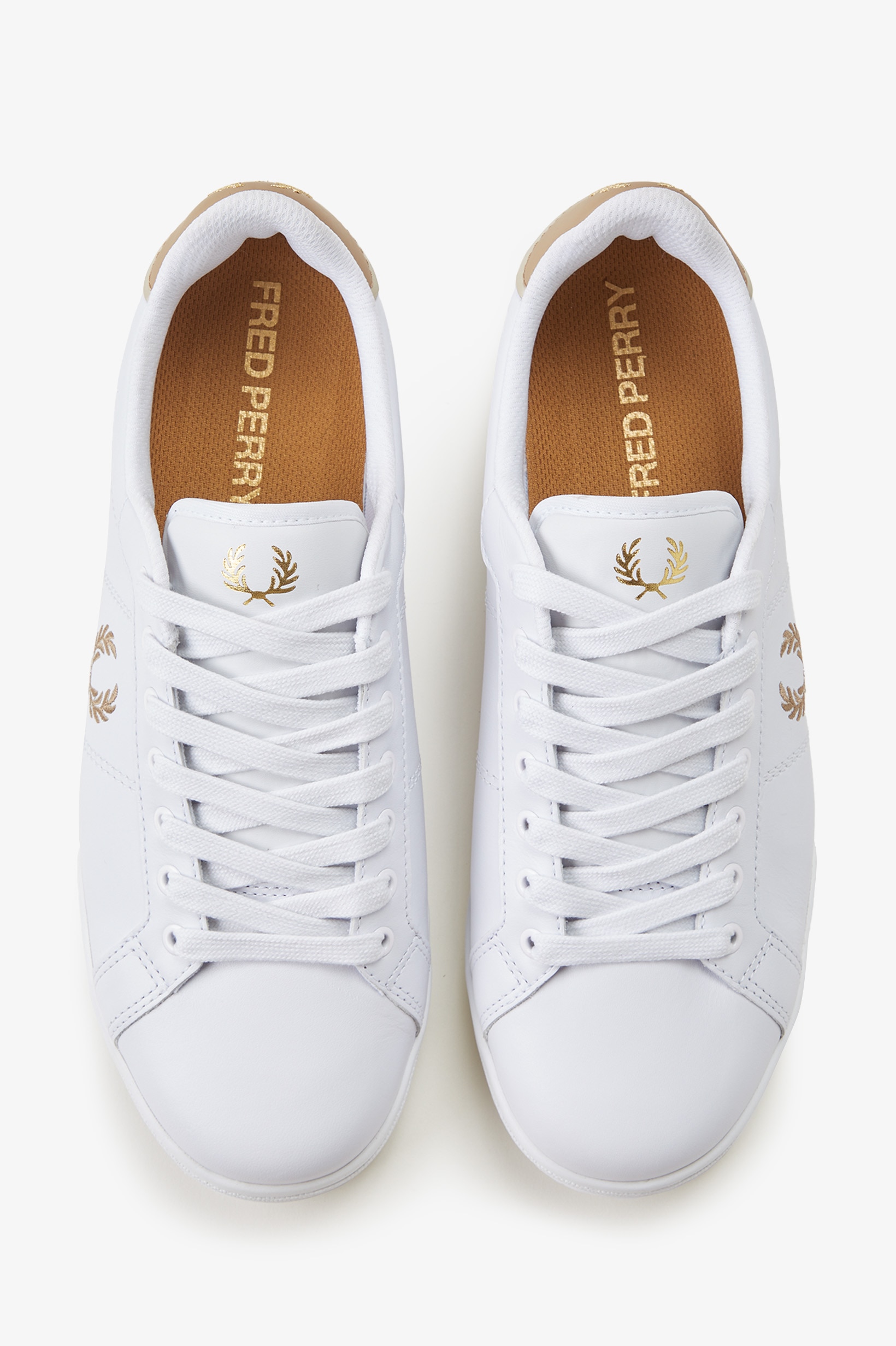 Sapatilhas 'B722' em pele Fred Perry Branco-2