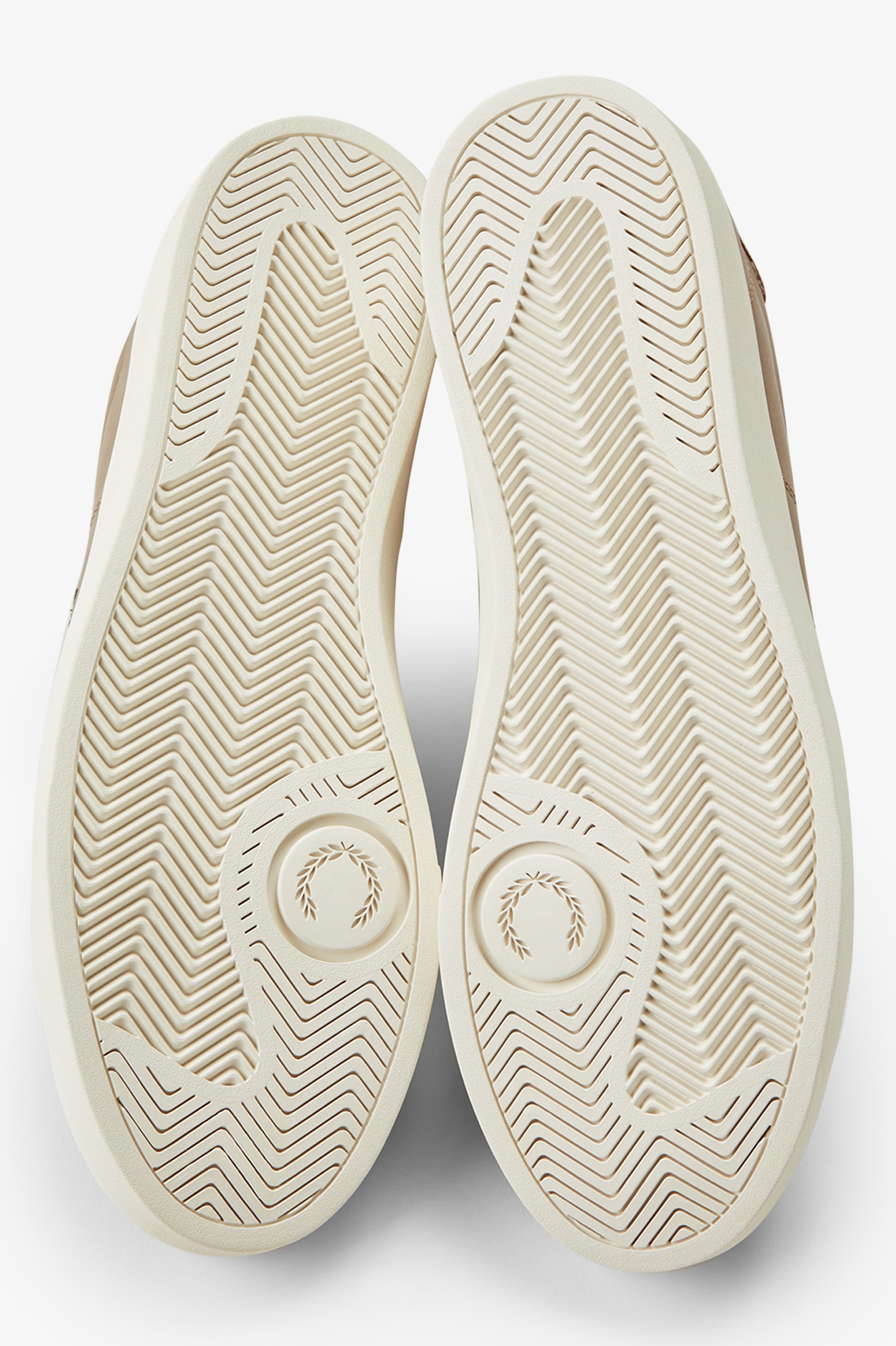 Sapatilha unisexo 'Spencer' em pele Fred Perry Castanho-claro-4