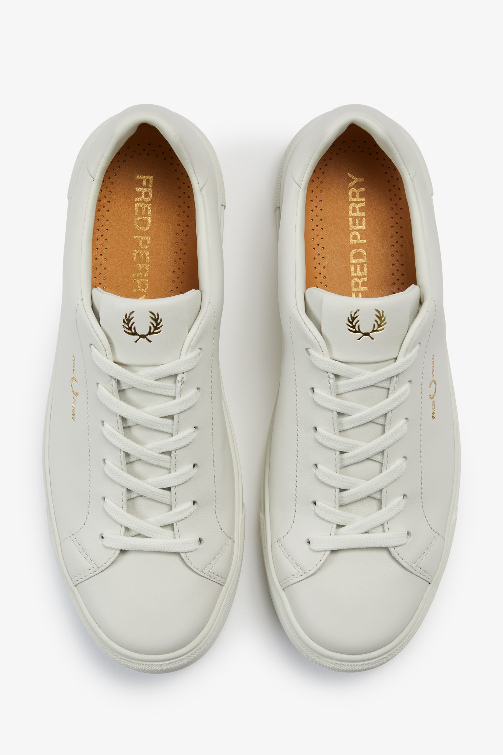 Sapatilhas unisexo 'B71' em pele Fred Perry Creme-2