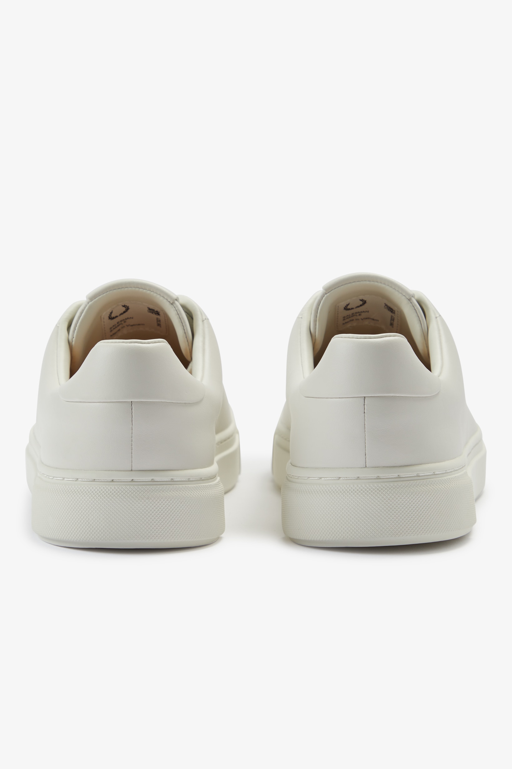 Sapatilhas unisexo 'B71' em pele Fred Perry Creme-5