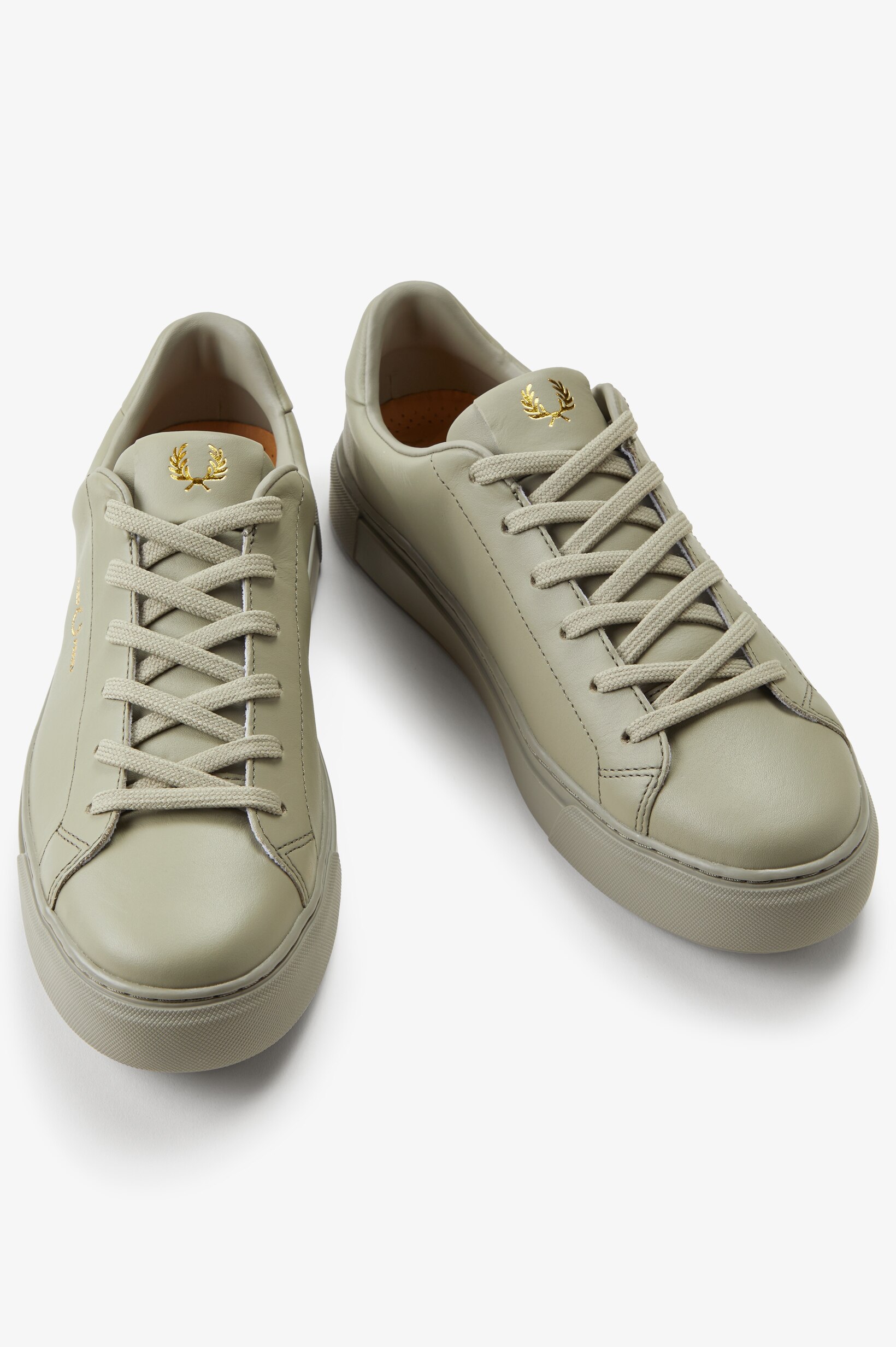 Sapatilhas unisexo 'B71' em pele Fred Perry Verde-claro-3