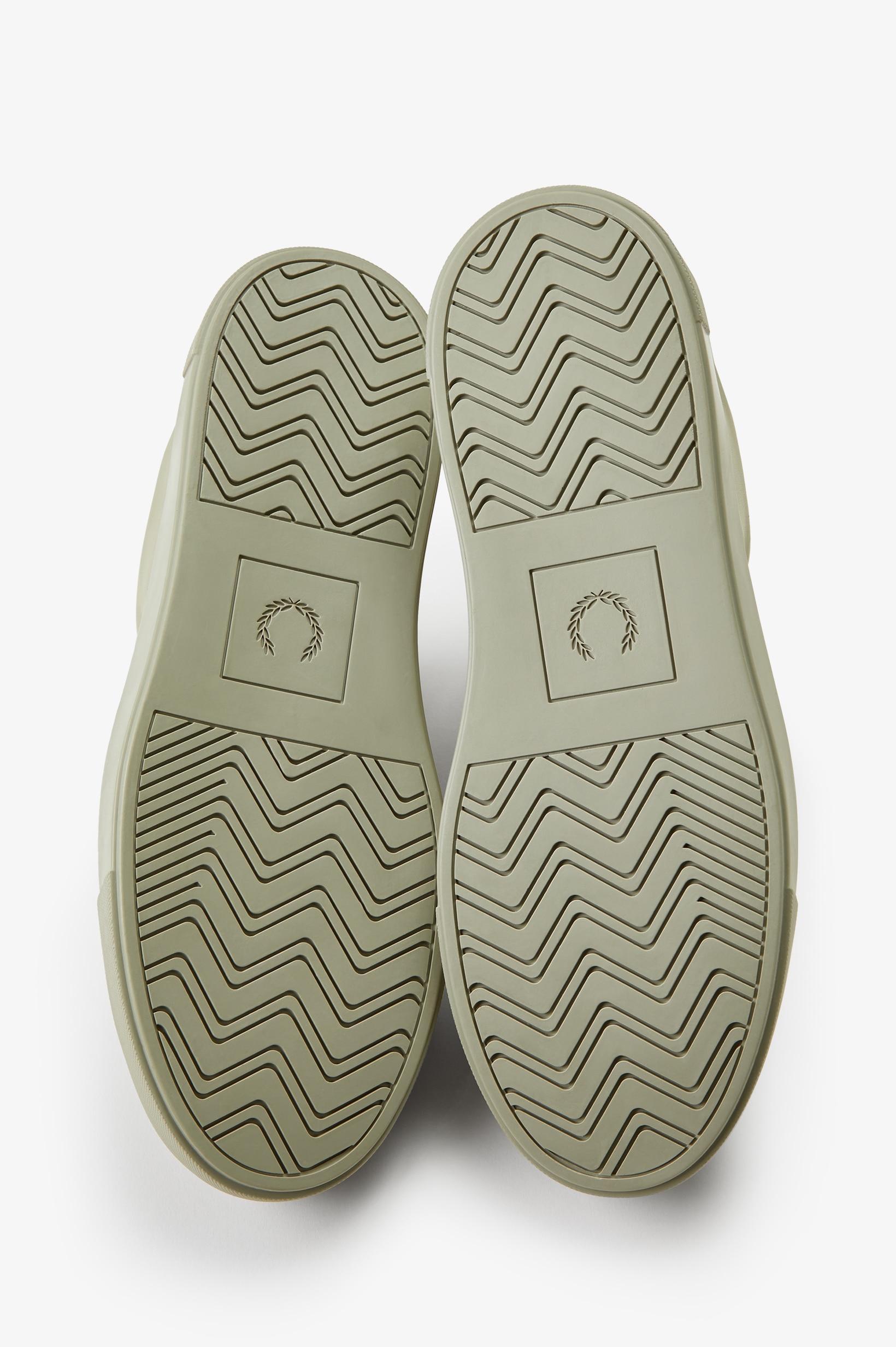 Sapatilhas unisexo 'B71' em pele Fred Perry Verde-claro-4