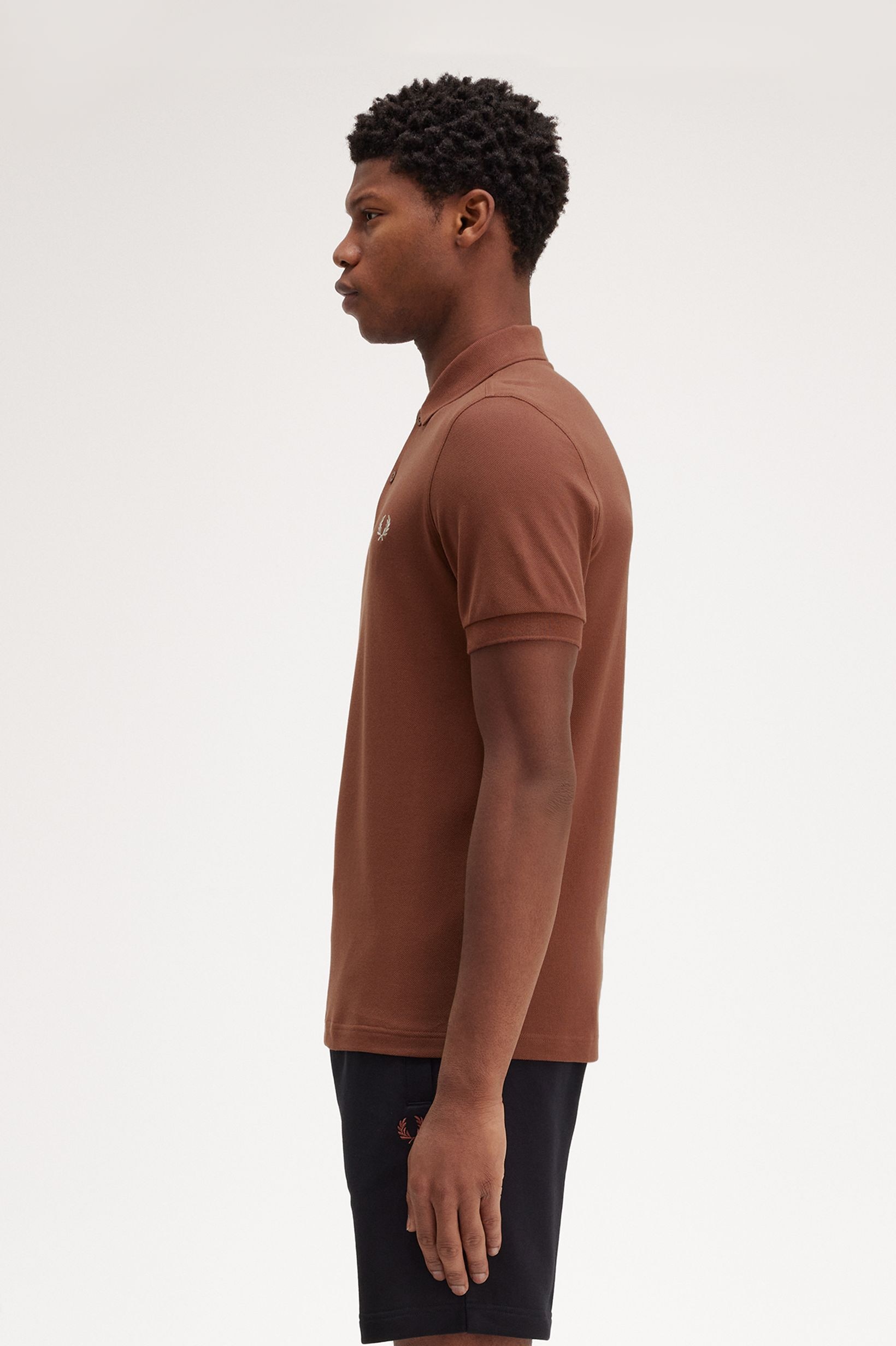 Polo Fred Perry 'M6000' Castanho-2