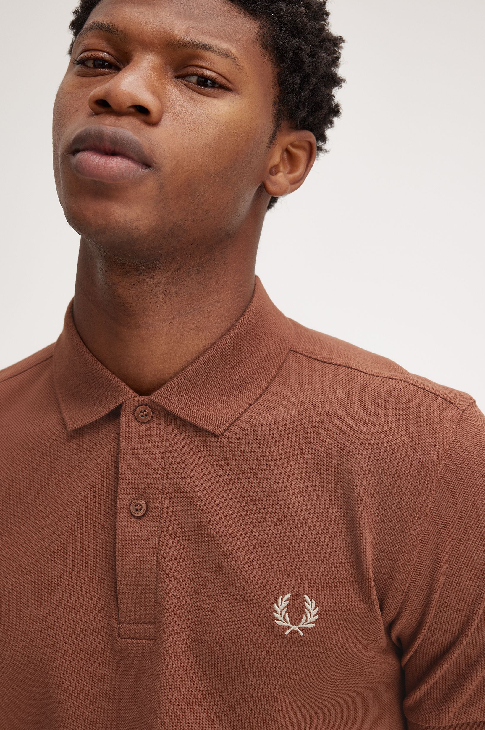 Polo Fred Perry 'M6000' Castanho-3