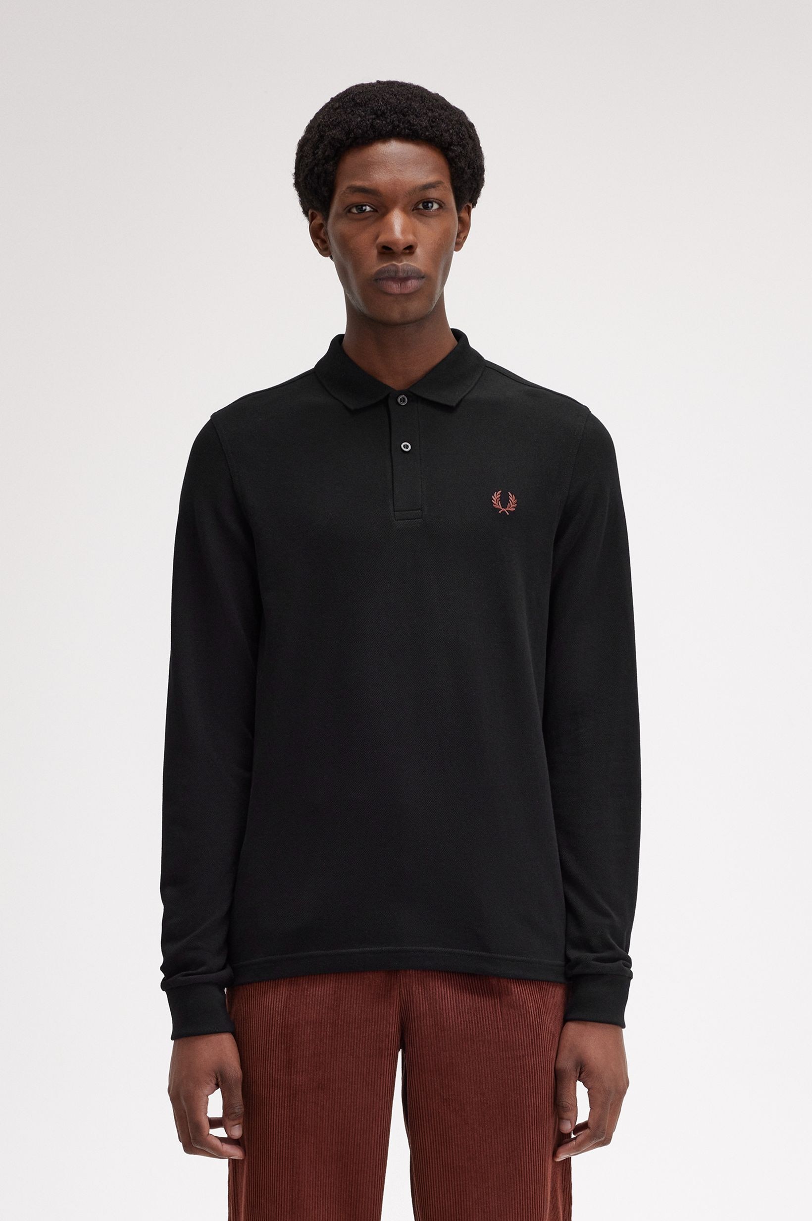Polo de manga comprida. Uma interpretação do original 'Fred Perry Shirt' Preto-1