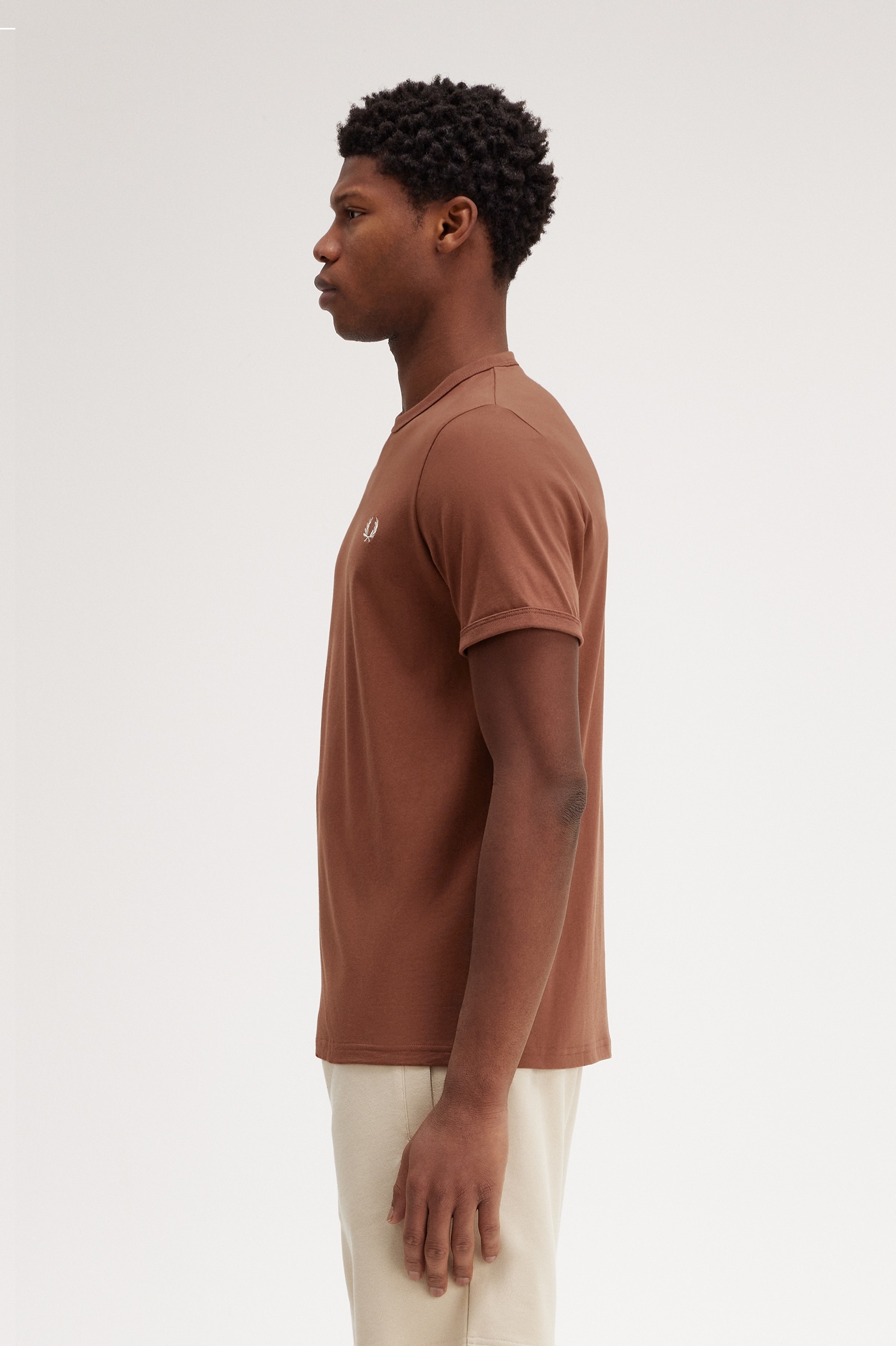 T-Shirt 'Ringer' Castanho-2