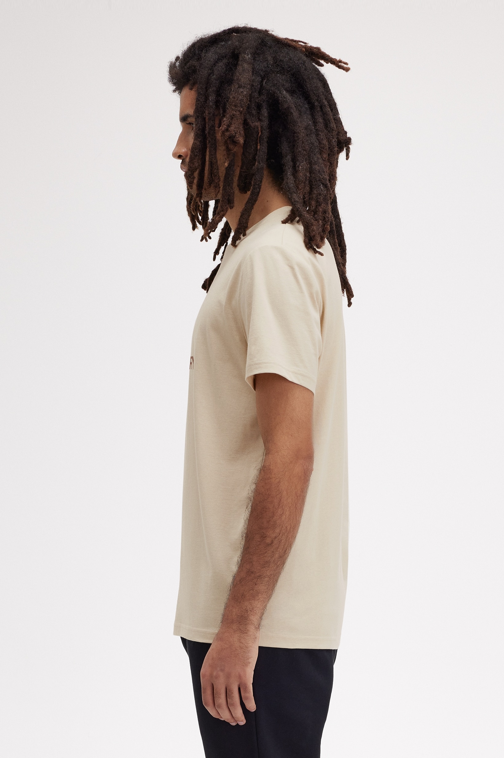 T-Shirt Gráfica 'Fred Perry' Creme-2