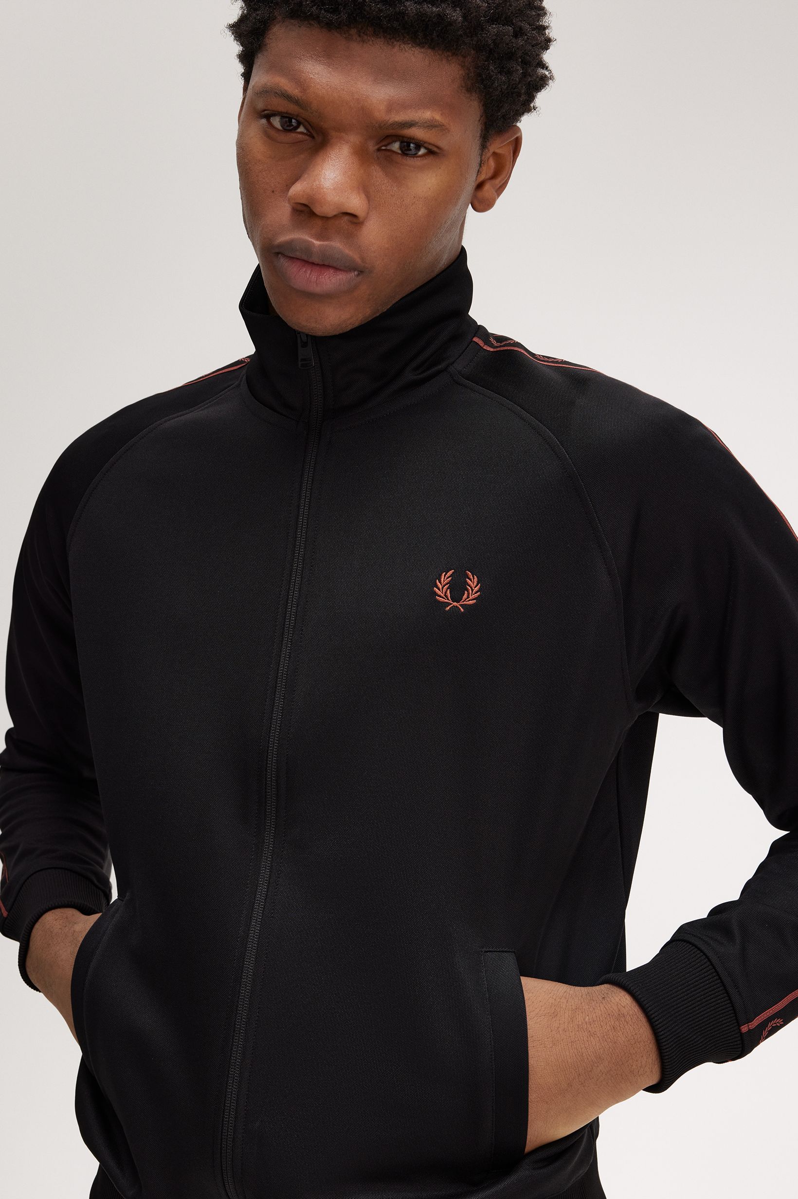 Casaco de fato de treino Fred Perry Preto-1