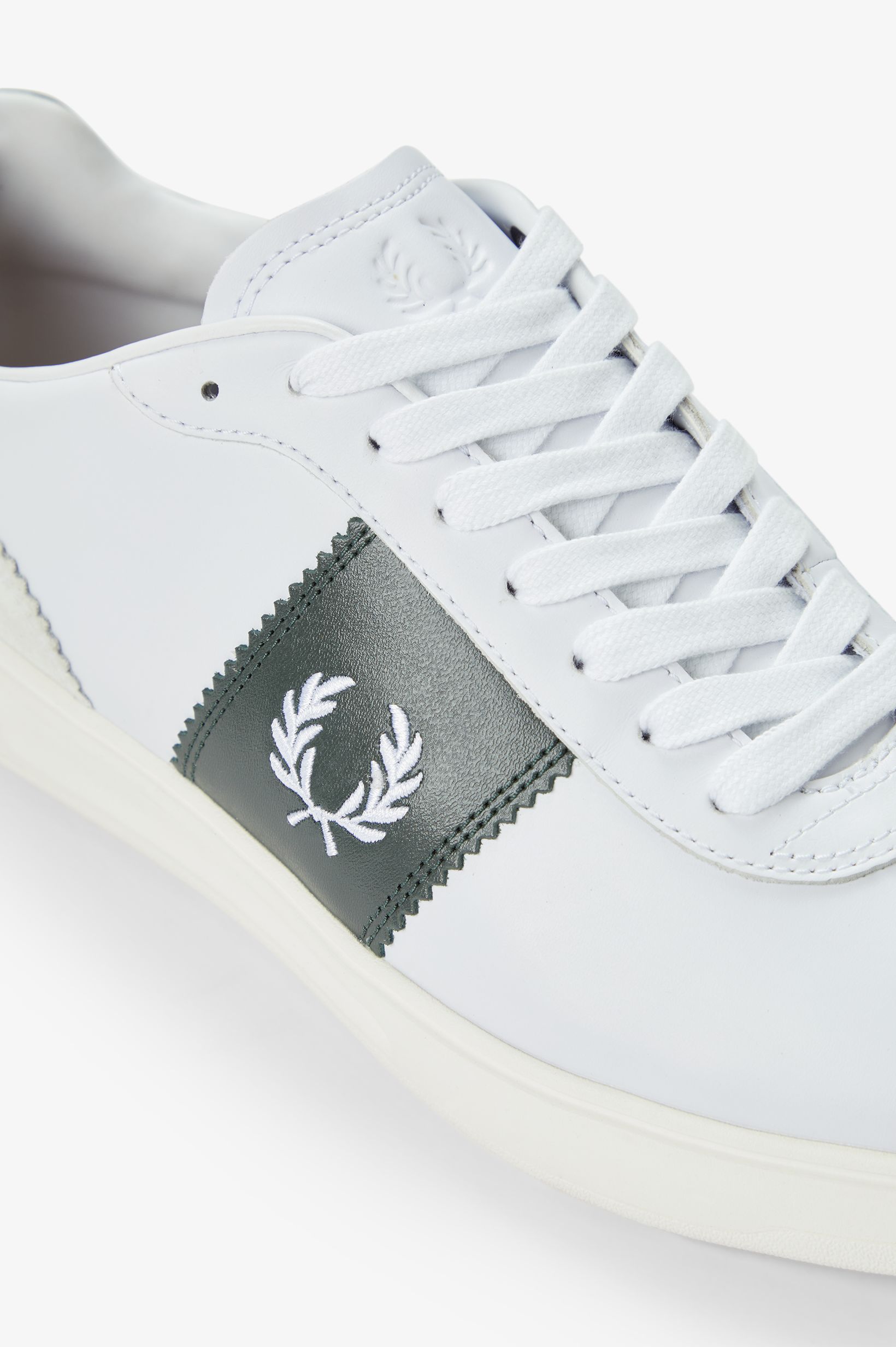 Sapatilhas Unisexo 'B4' em pele Fred Perry Cru-6