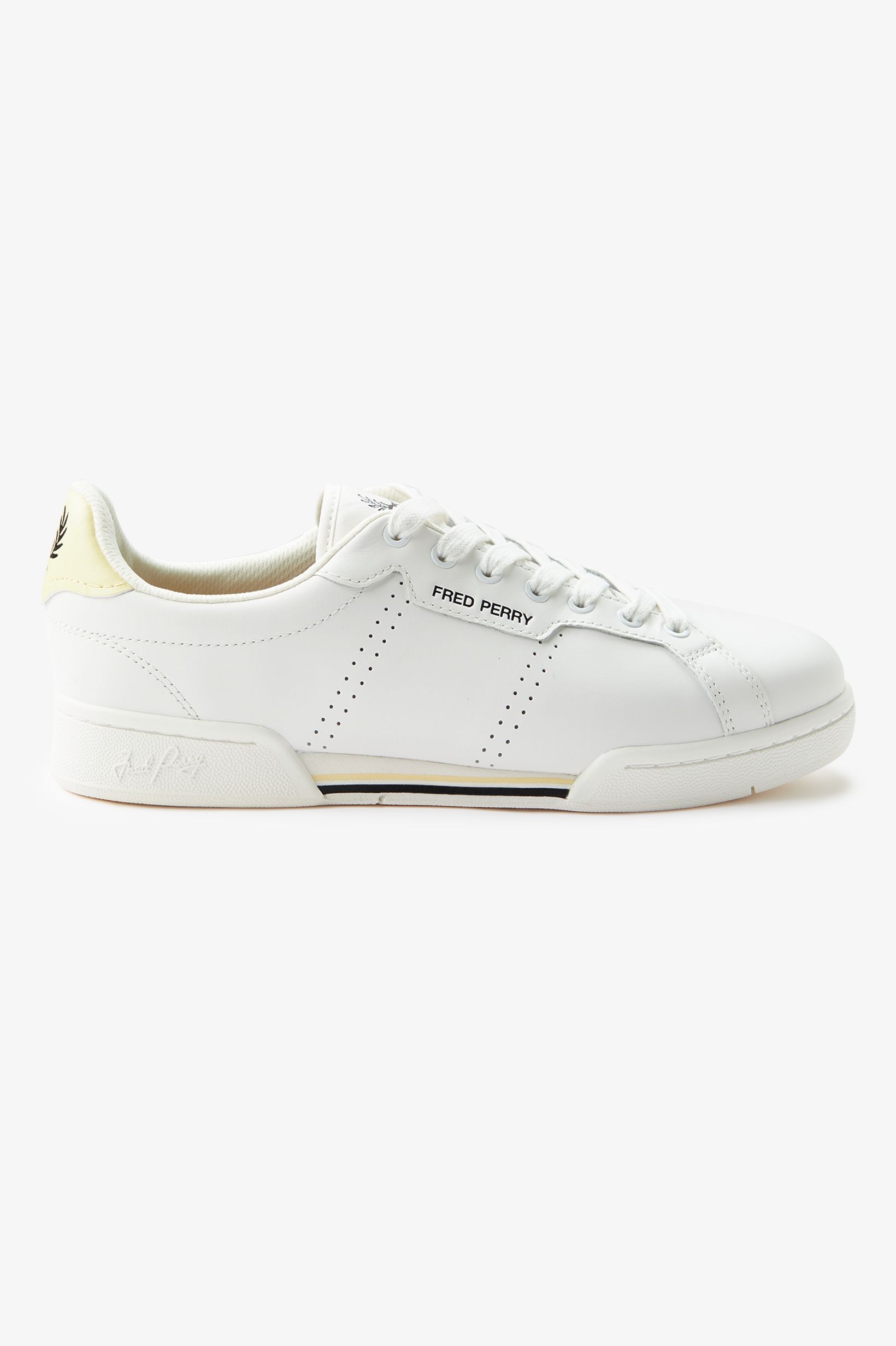 Sapatilhas 'B722' em Pele Fred Perry Branco-1