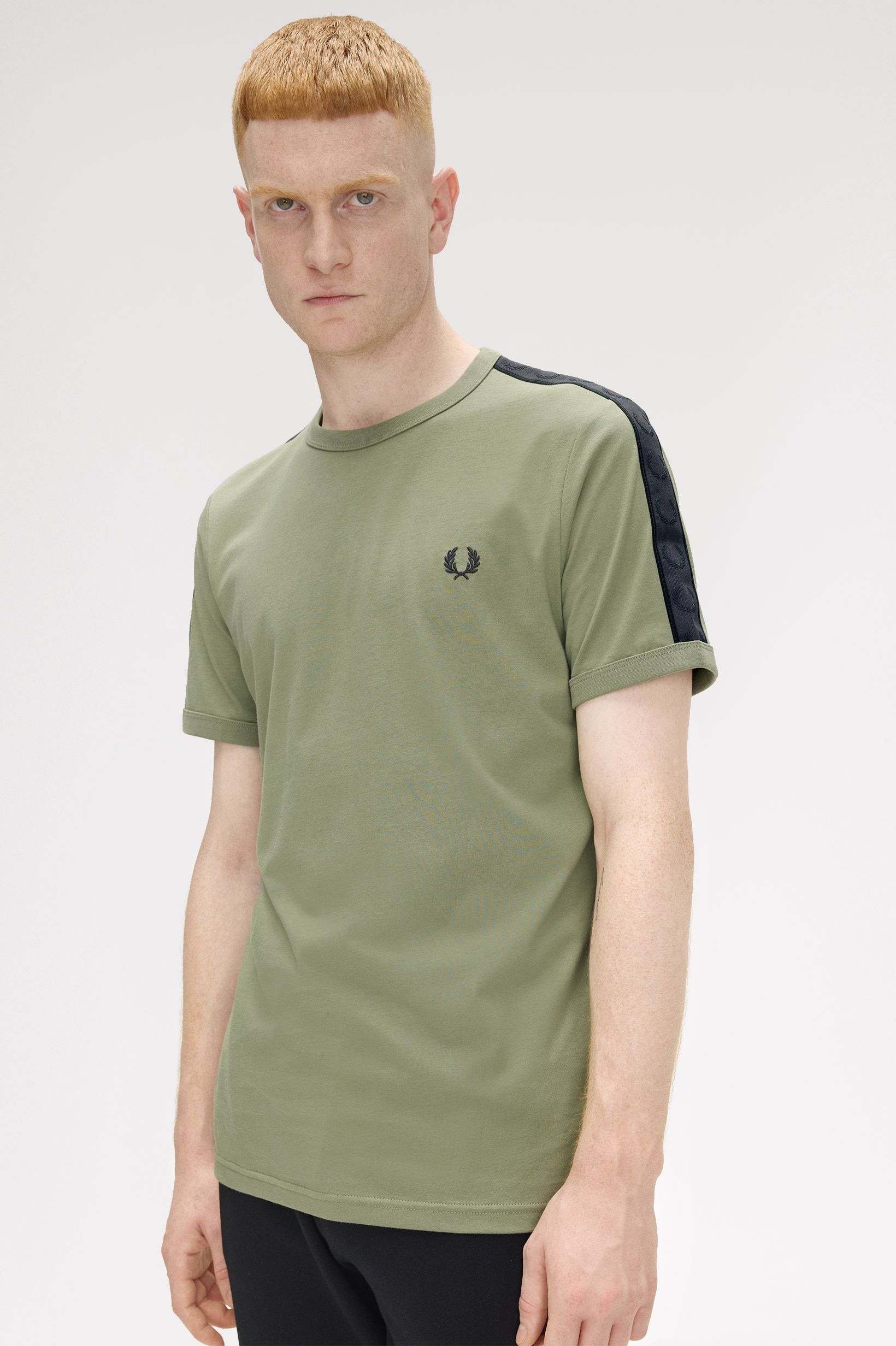 T-Shirt 'Contrast Tape Ringer' Verde-2