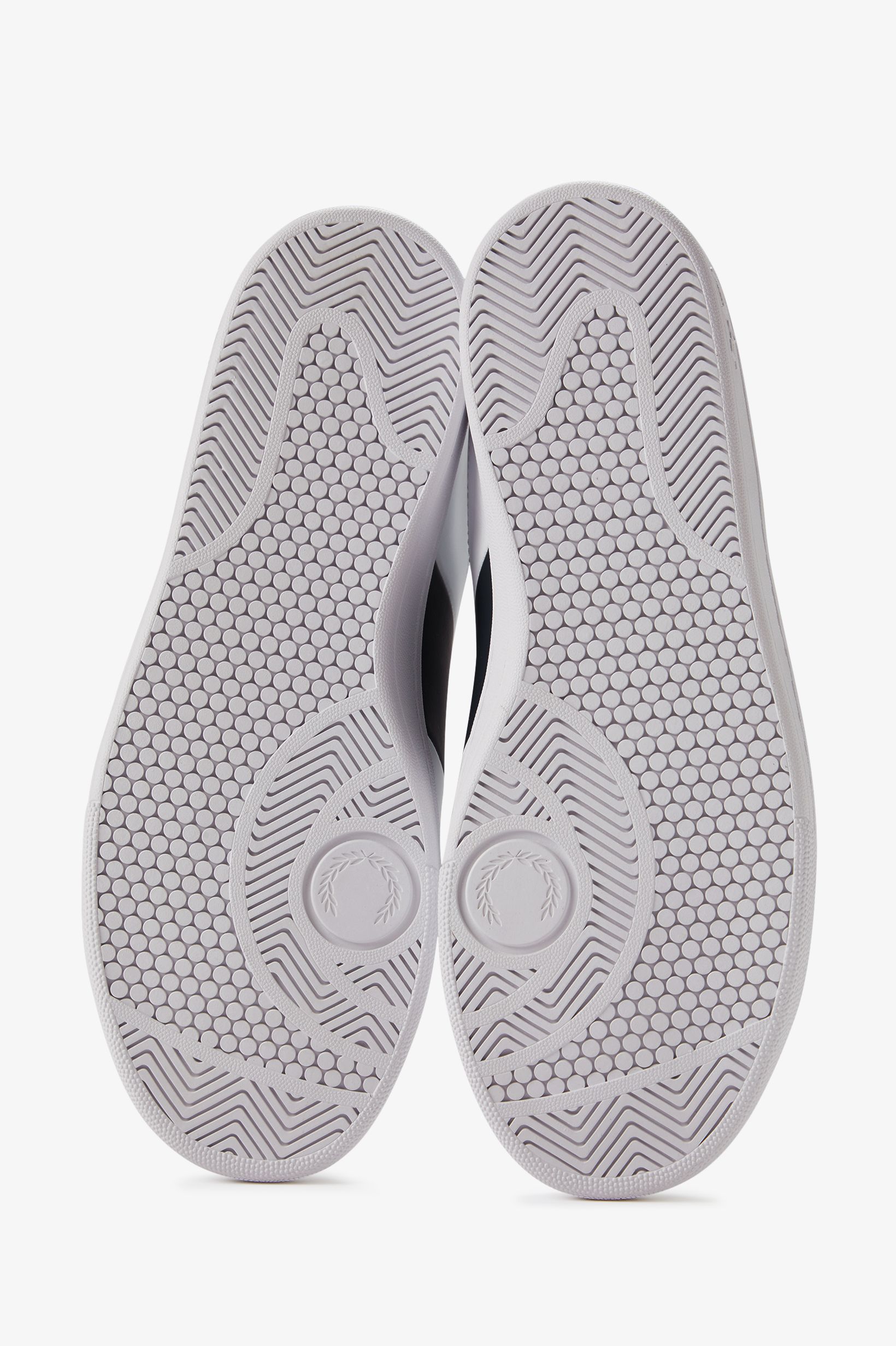 Sapatilhas 'B721' em Pele Fred Perry Branco-4
