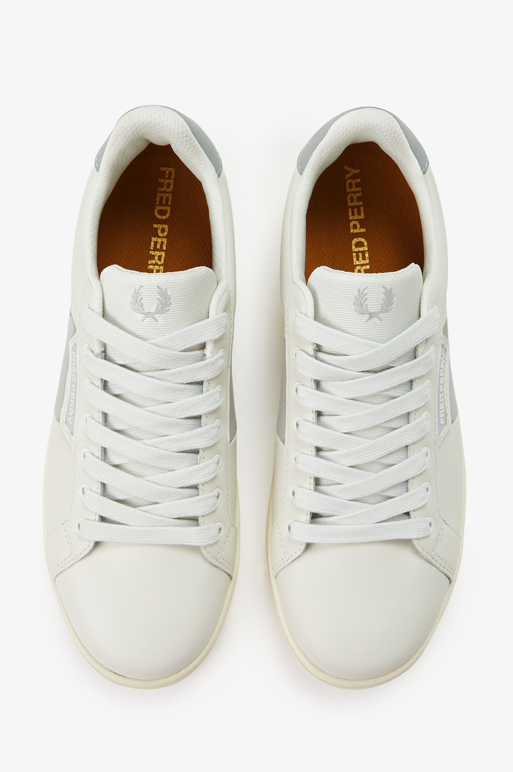 Sapatilhas 'B721' em Pele Fred Perry Pérola-2
