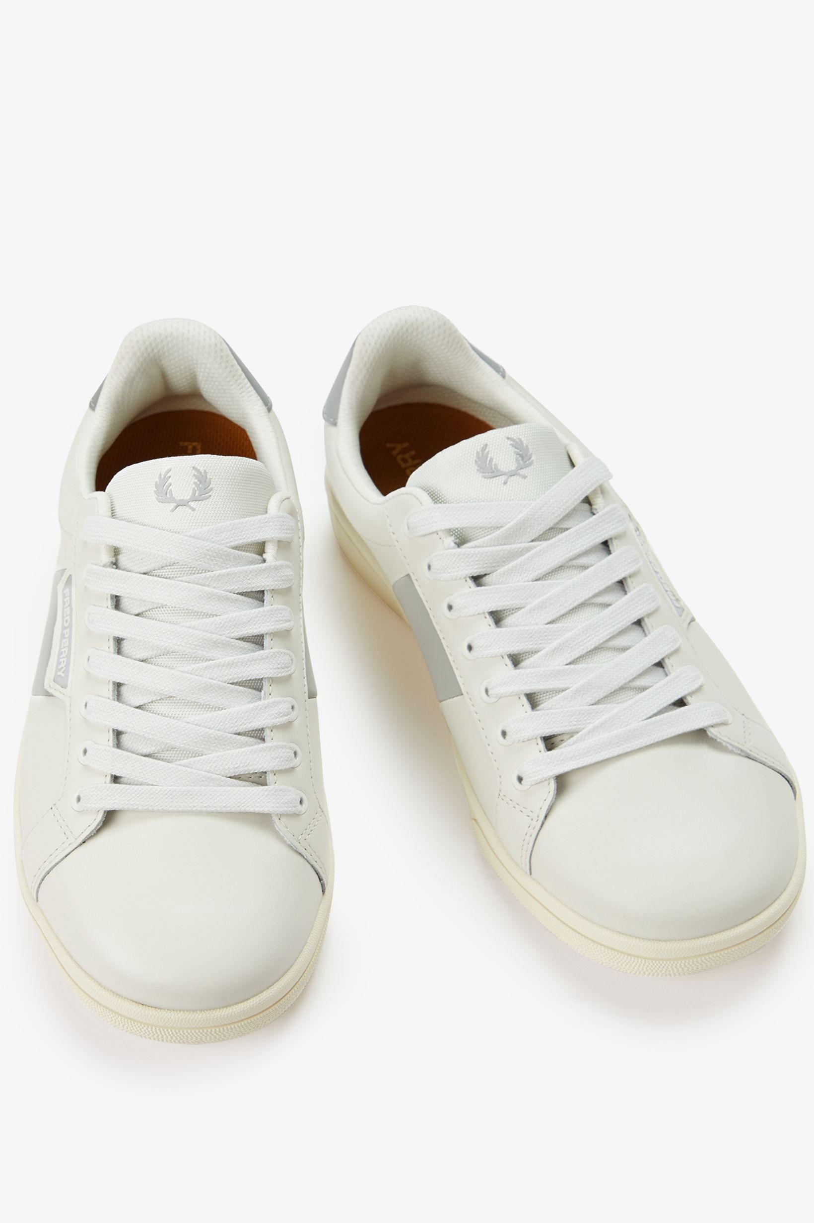 Sapatilhas 'B721' em Pele Fred Perry Pérola-3