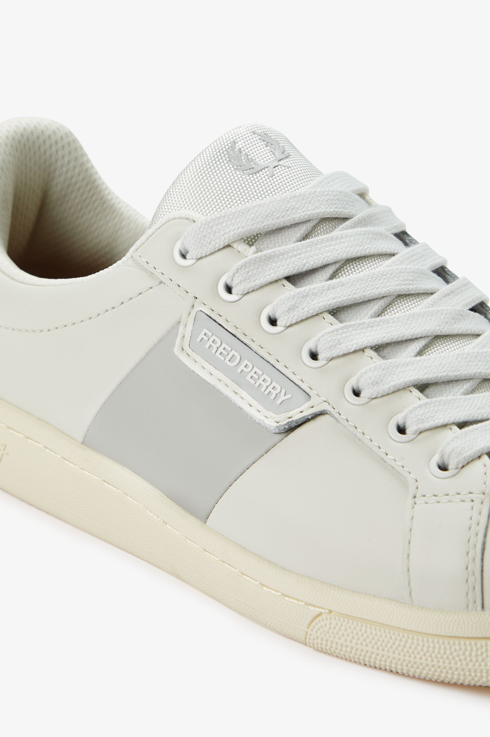 Sapatilhas 'B721' em Pele Fred Perry Pérola-6