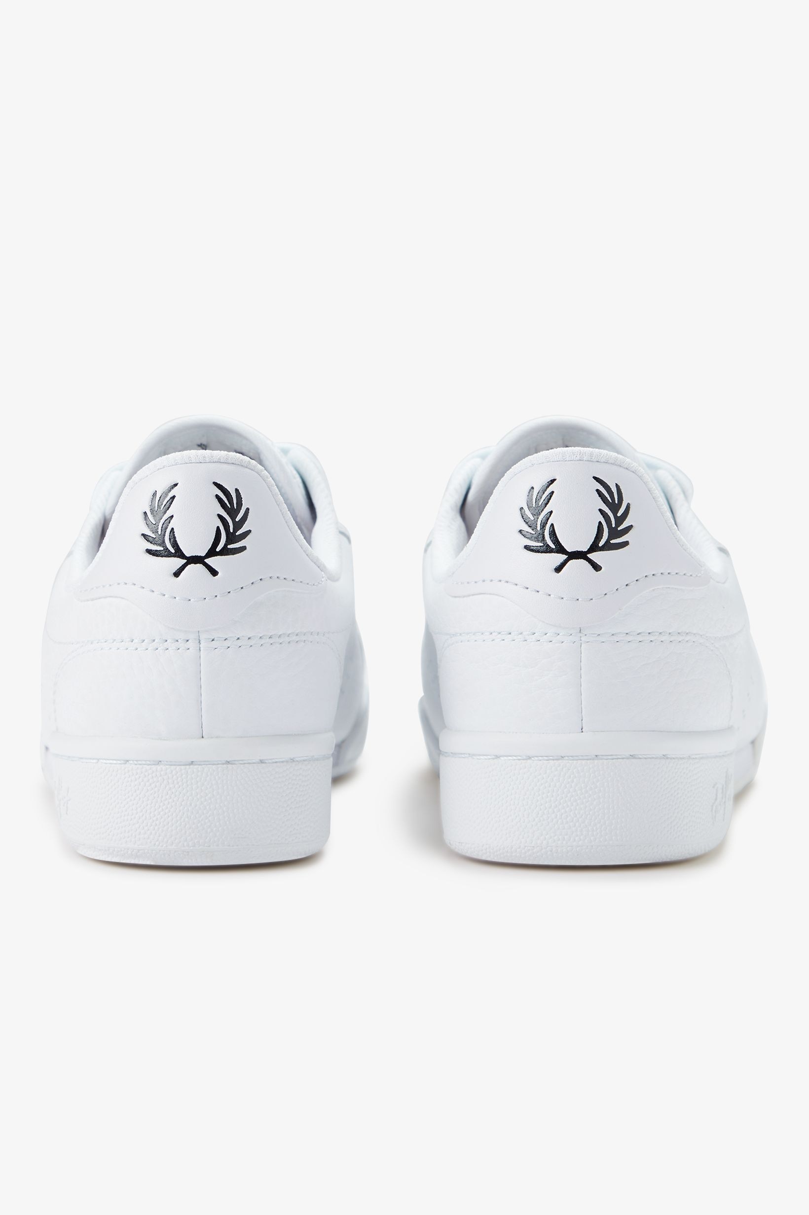 Sapatilhas 'B722' em Pele Fred Perry Branco-5