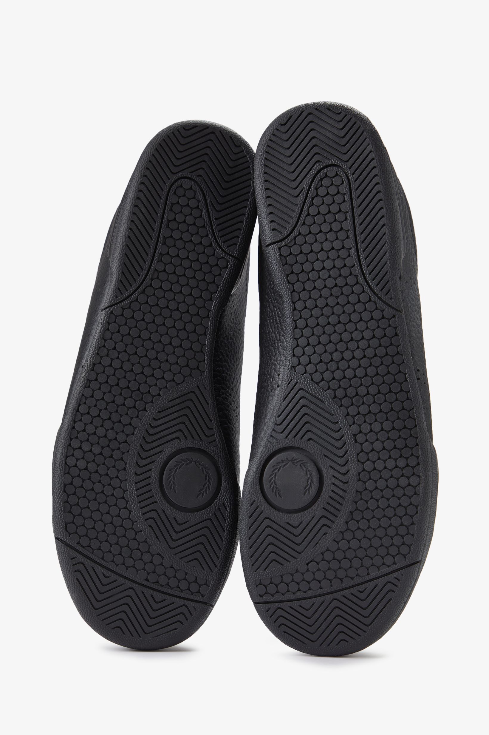 Sapatilhas 'B722' em Pele Fred Perry Preto-4