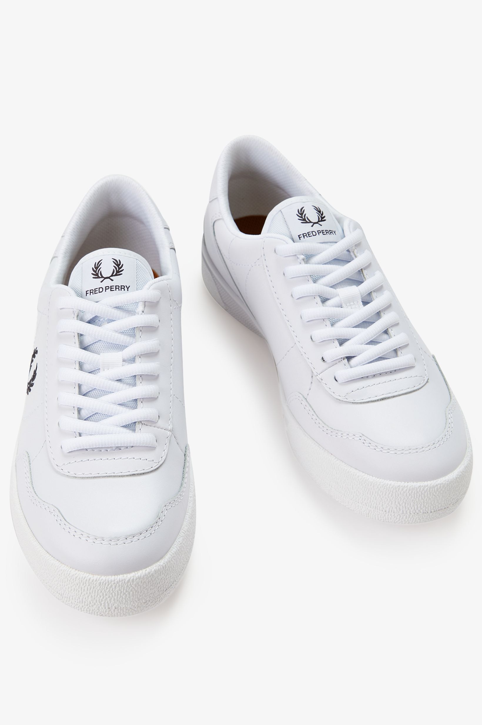 Sapatilhas 'B11' em Pele Fred Perry Branco-3