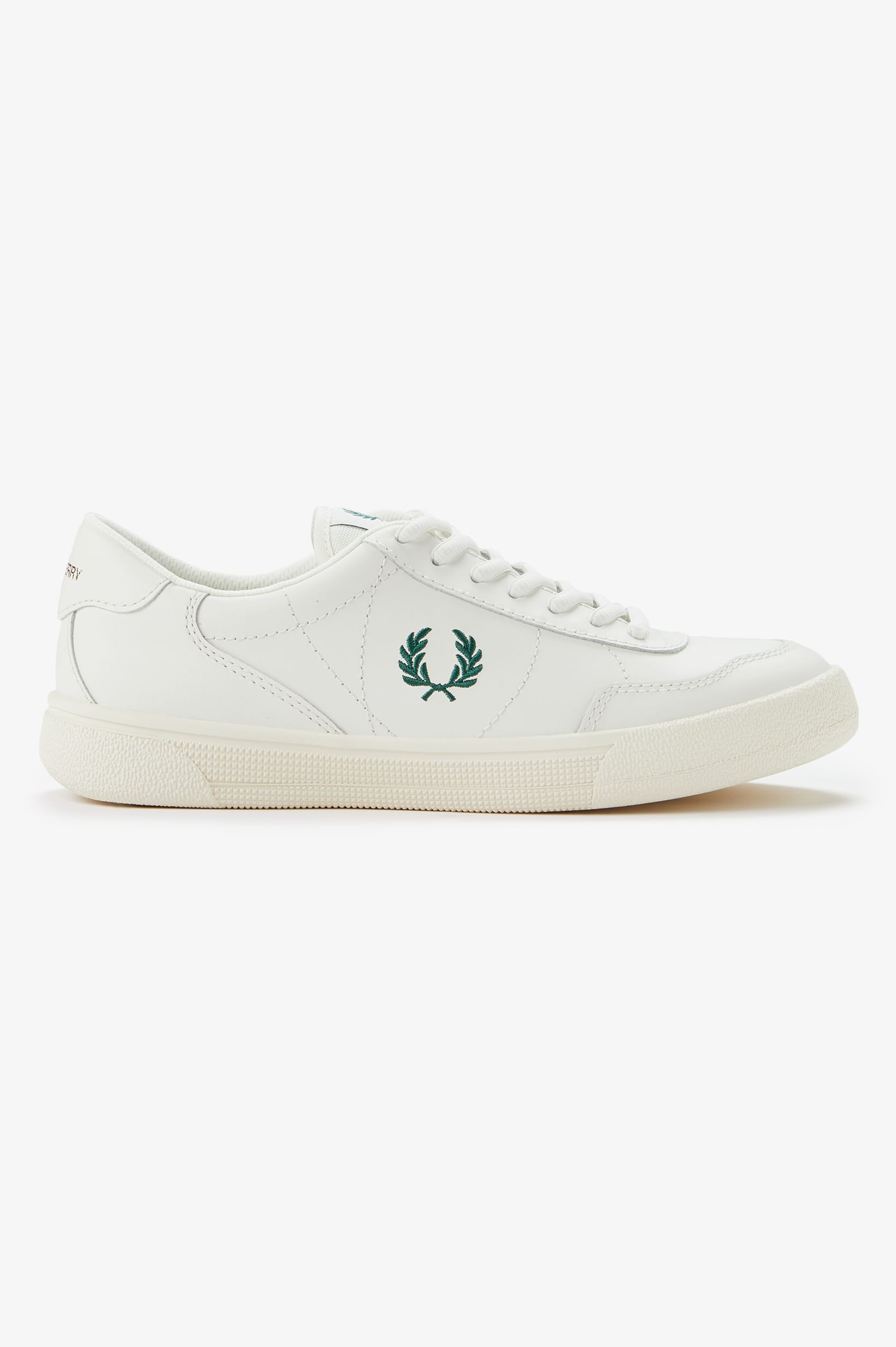 Sapatilhas 'B11' em Pele Fred Perry Cru-1